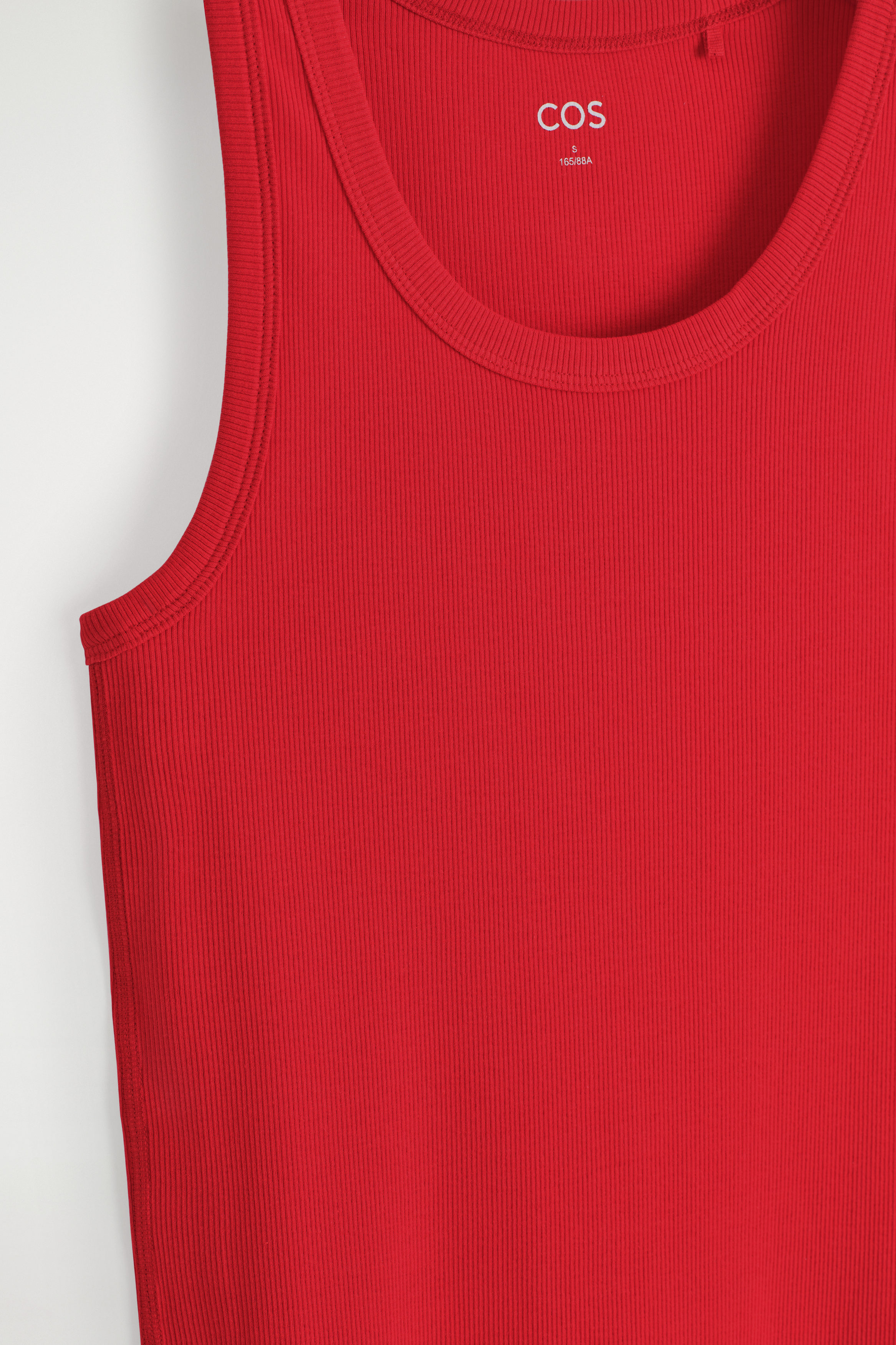 RIBBED TANK TOP - RED | COS