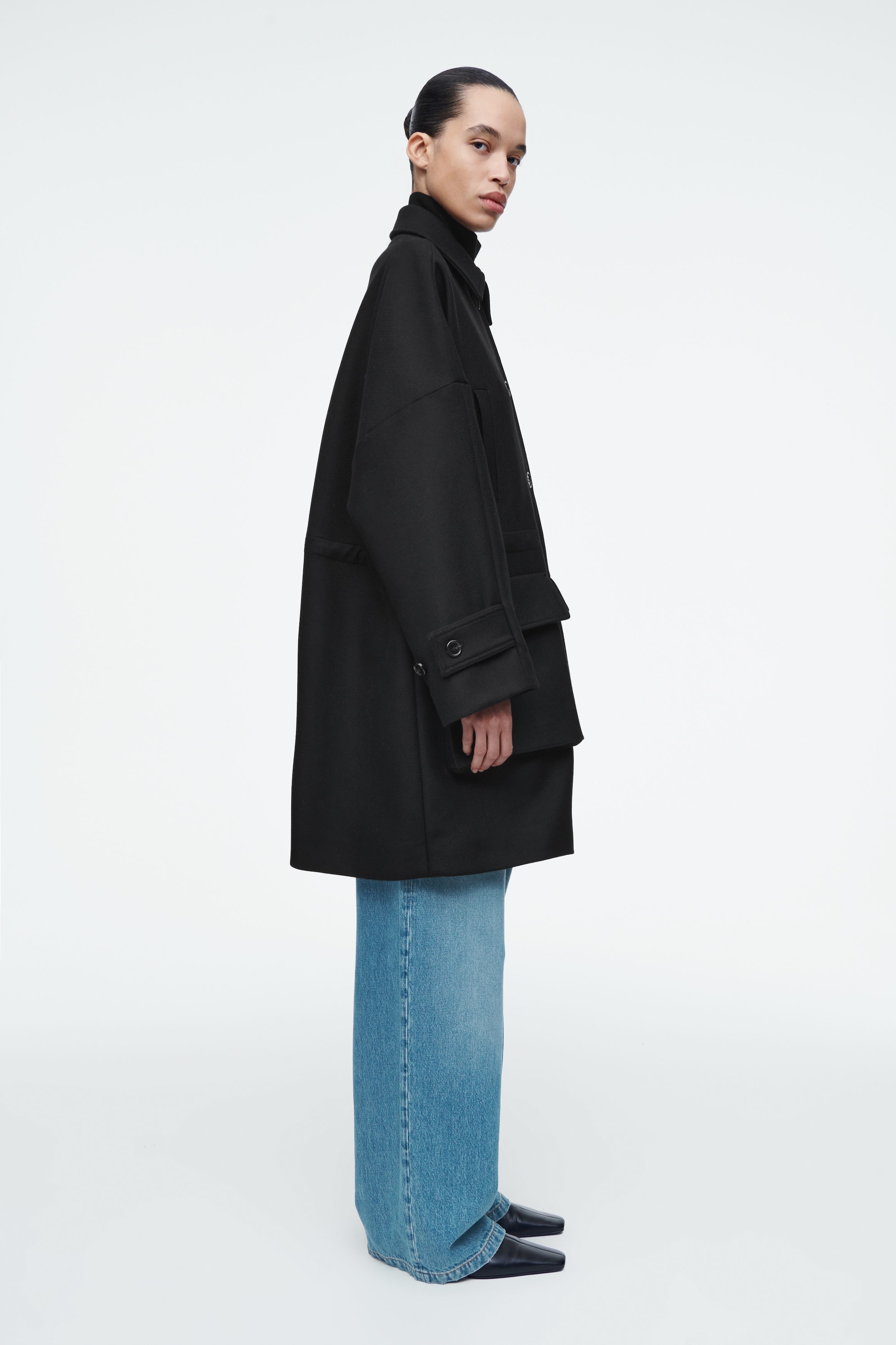 OVERSIZED WOOL WORKWEAR COAT