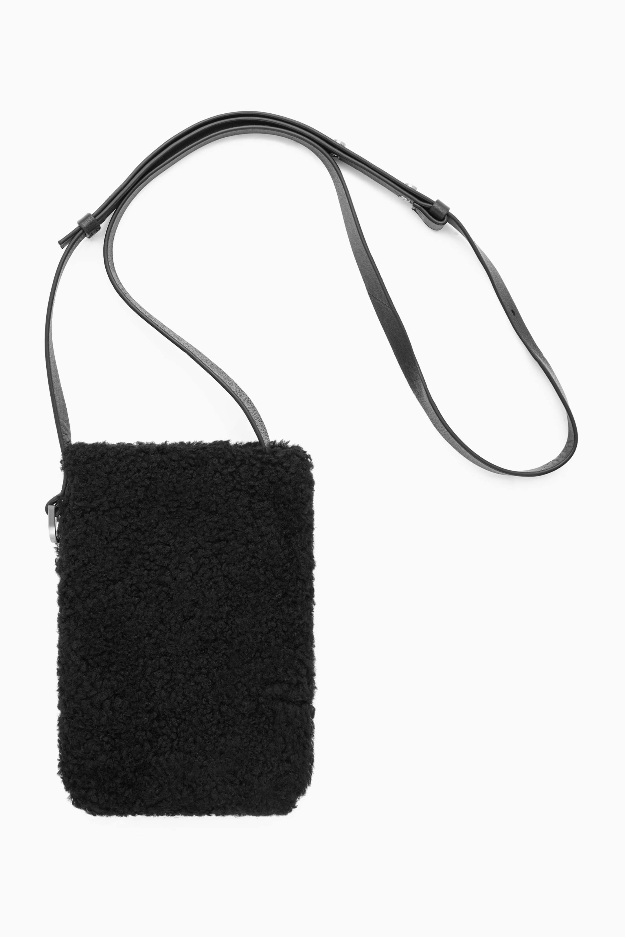 Vis større bilde: CROSSBODY POUCH - SHEARLING - BLACK - Men | H&M NO 1