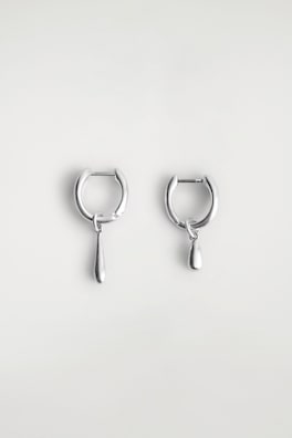 MISMATCHED TEARDROP HOOP EARRINGS — SILVER 4