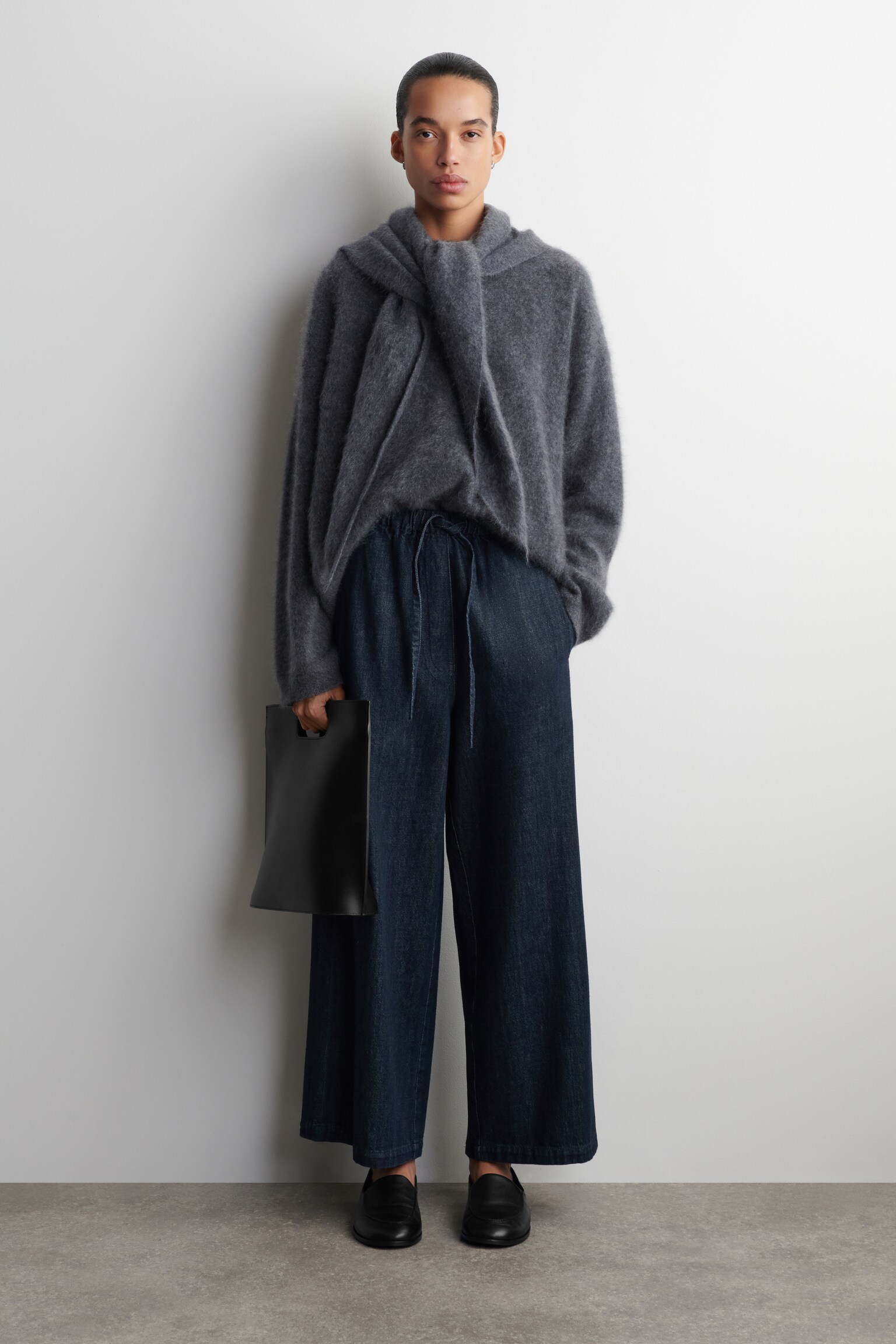 PANTALON COURT LARGE EN DENIM - BLEU FONCÉ/ÉCRU