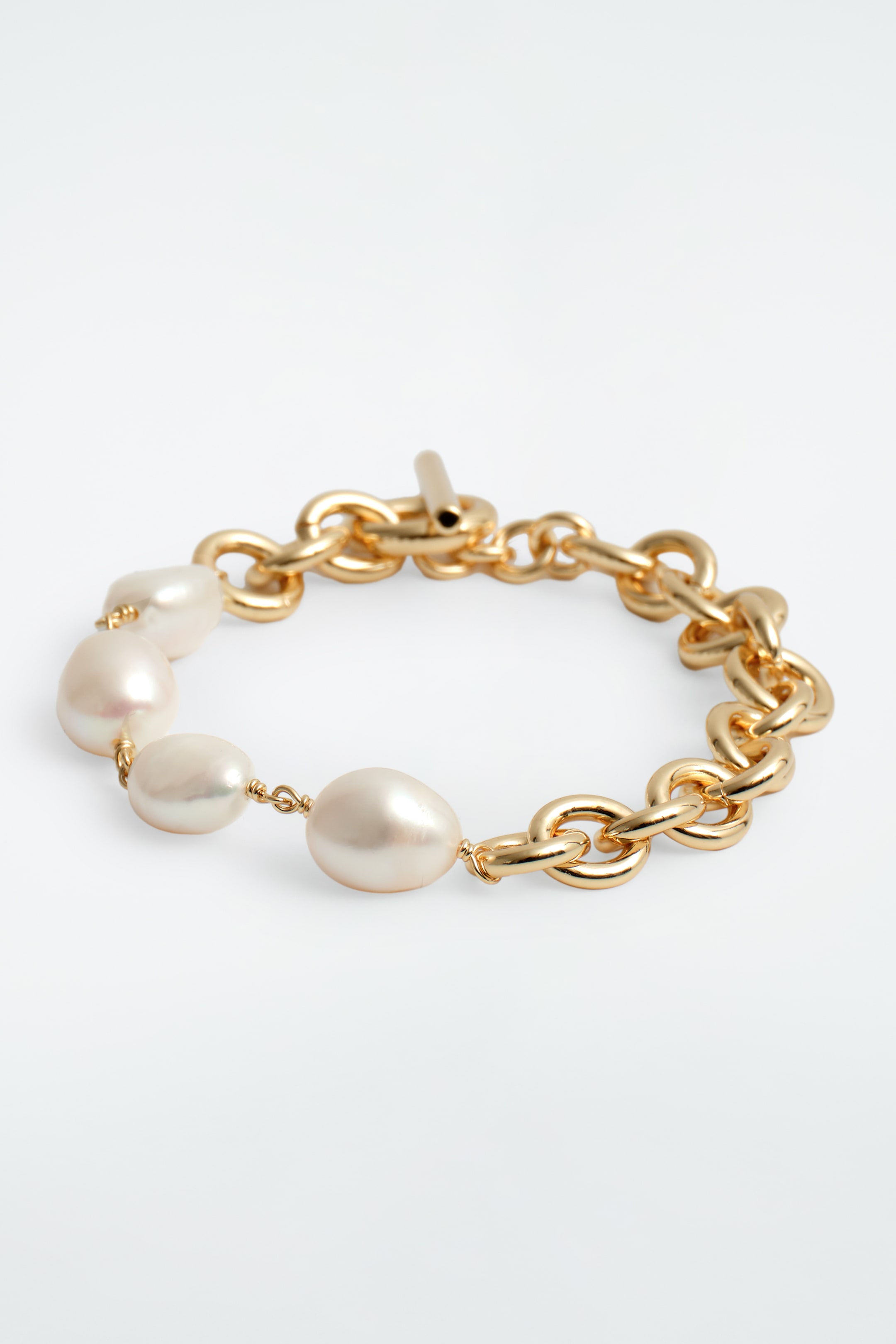 View larger image: FRESHWATER PEARL CHAIN BRACELET - GOLD / PEARL - Ladies | H&M GB 3