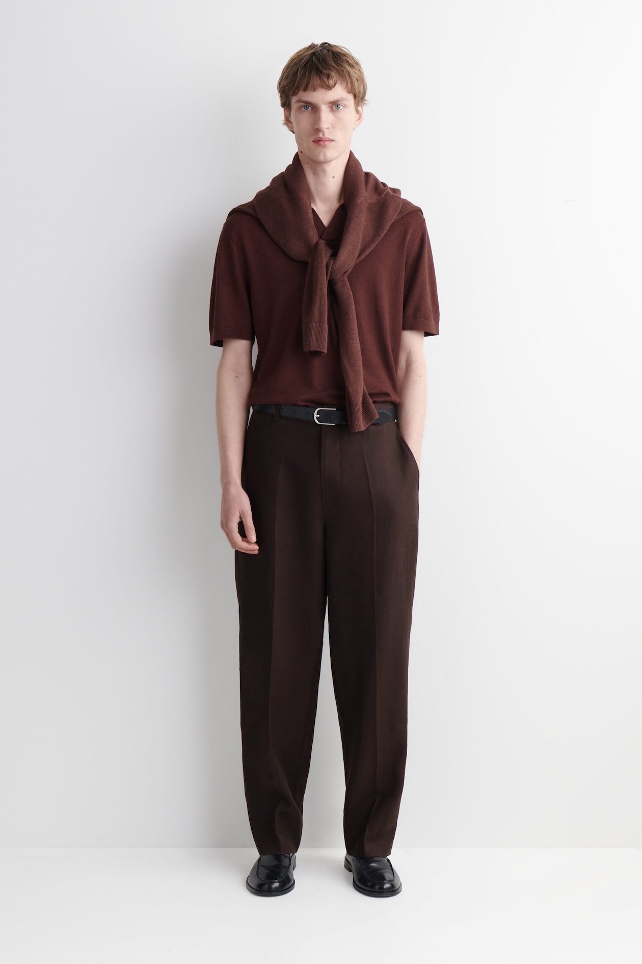 KNITTED LINEN POLO SHIRT — BROWN