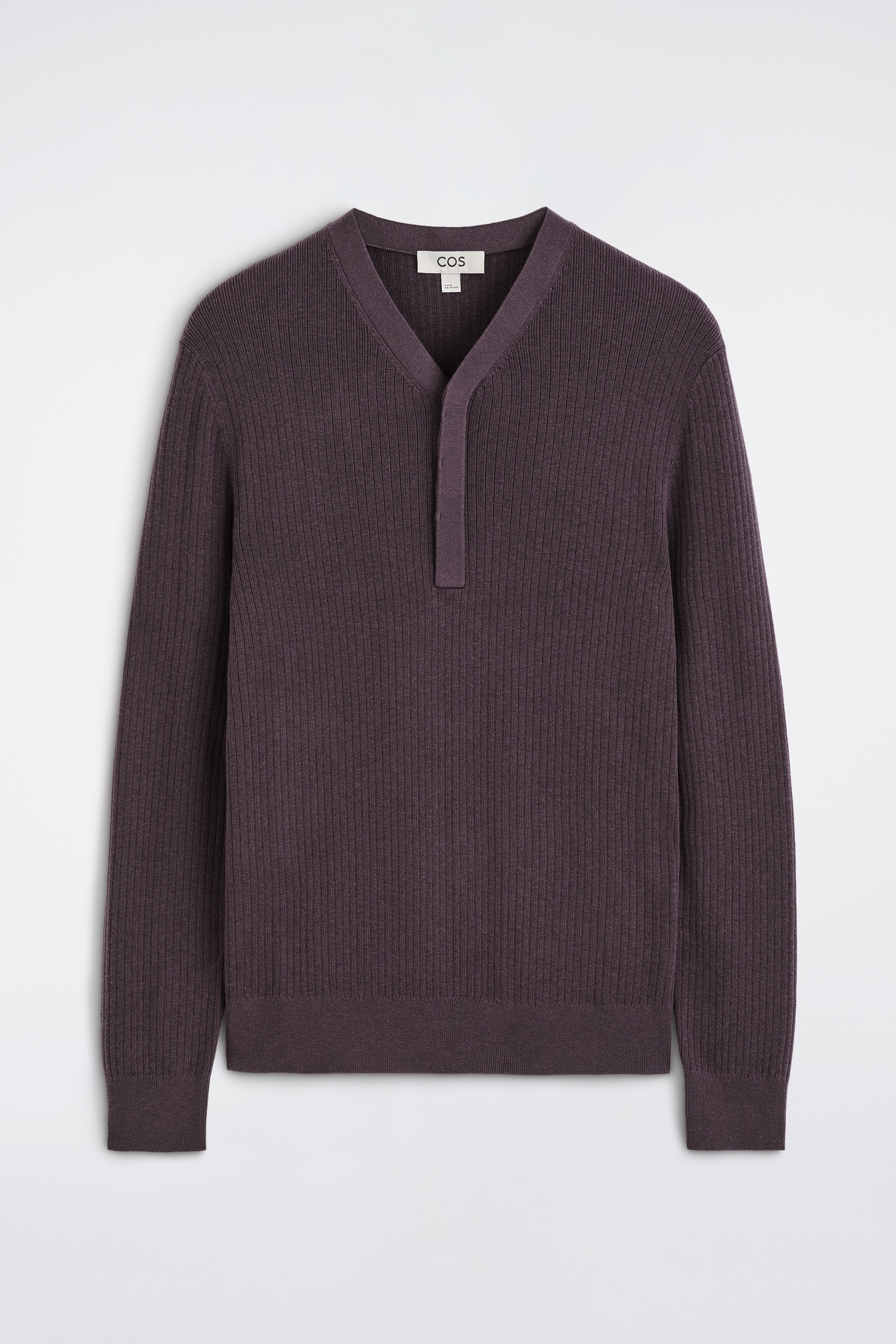 RIBBED-KNIT HENLEY TOP - MAHOGANY/BLACK