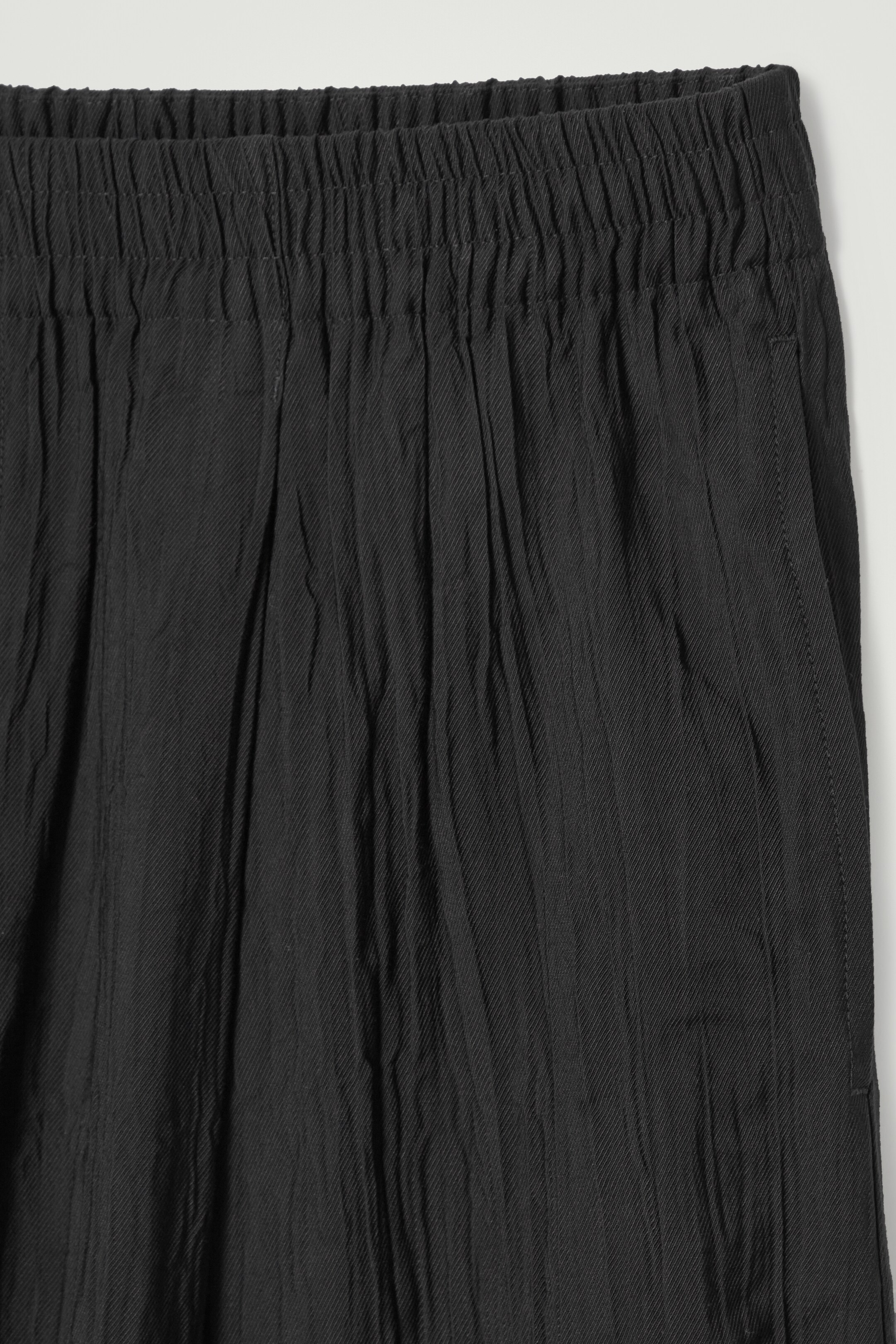 View larger image: CRINKLED WIDE-LEG TROUSERS - BLACK - Men | H&M GB 2