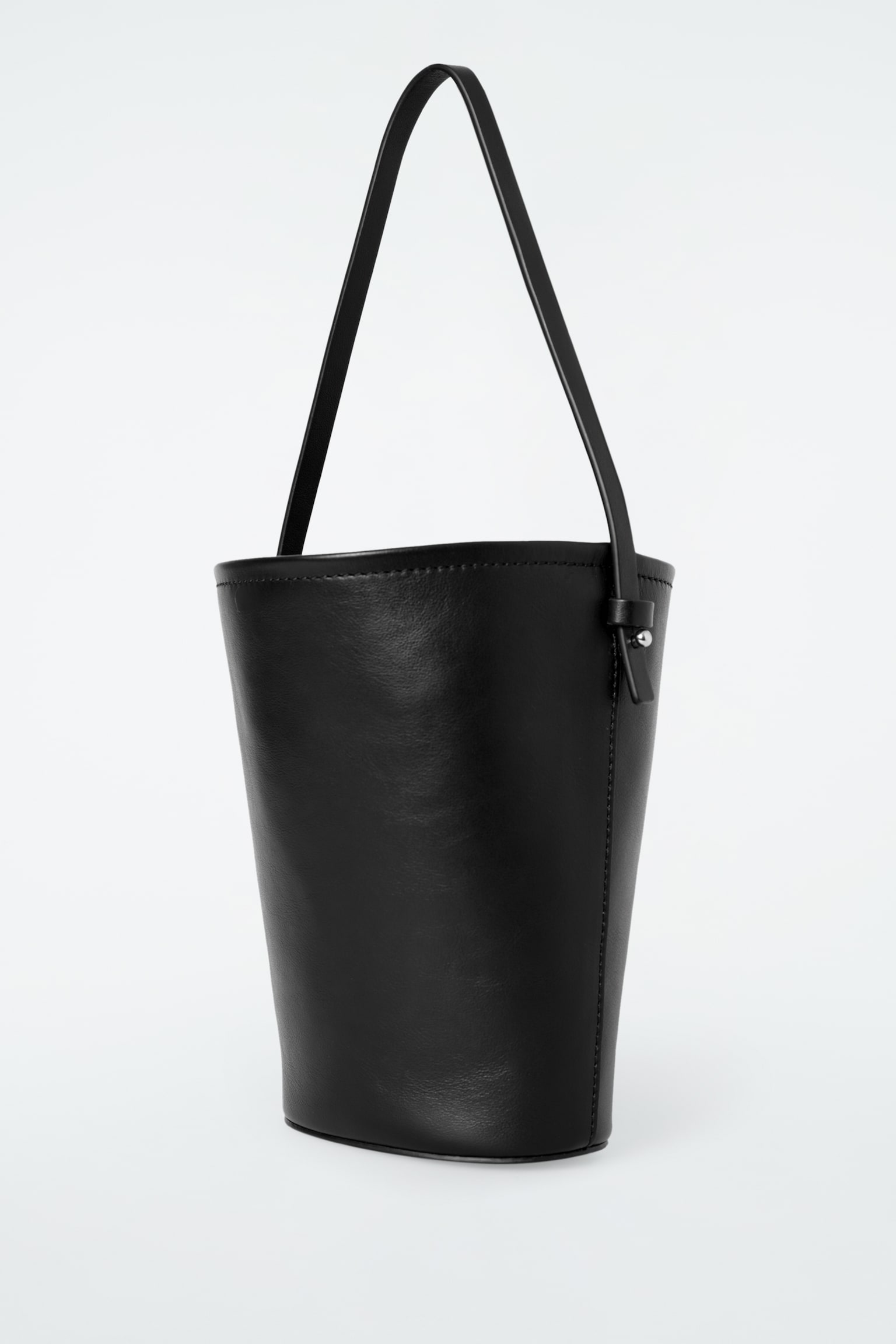 BOLSO BUCKET MINI - PIEL - NEGRO - 5