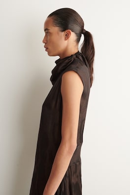 ANIMAL-JACQUARD NECK SCARF — BROWN / ANIMAL PRINT 3