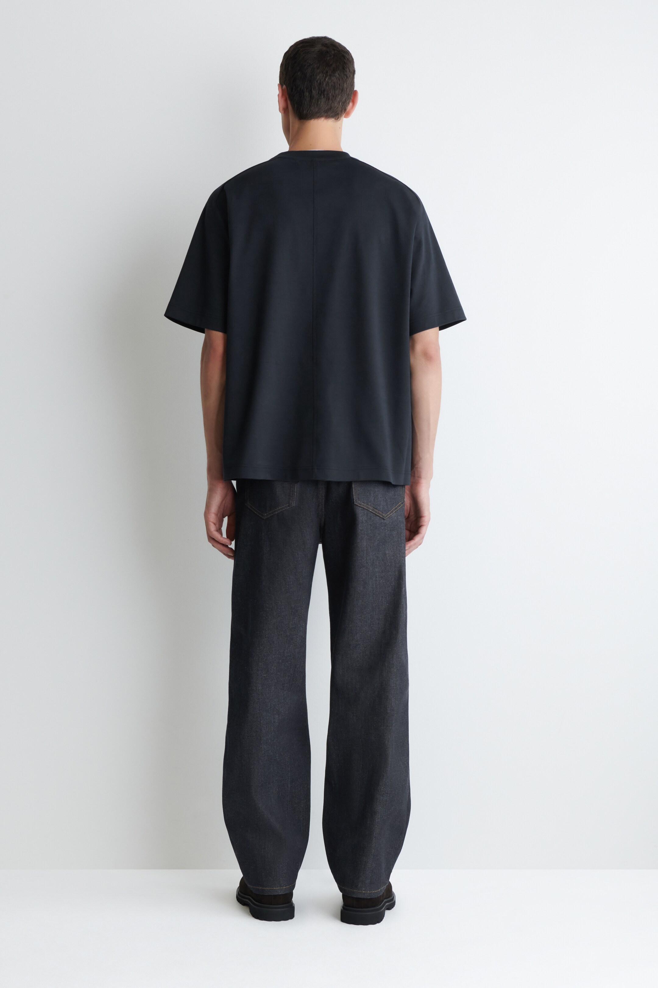 Zobacz większy obraz: T-SHIRT OVERSIZE Z BAWEŁNY DWUŁOŻYSKOWEJ - CZARNY/ BIAŁY - ON | H&M PL 4