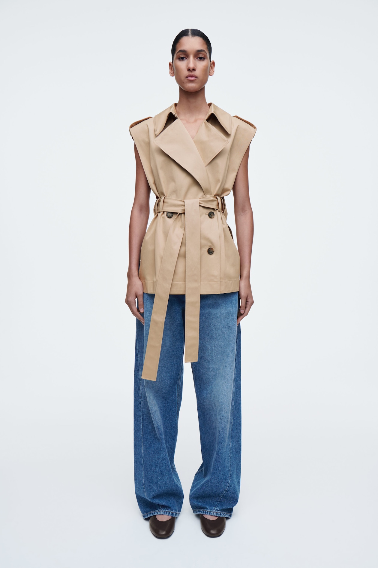 SLEEVELESS HYBRID TRENCH COAT BEIGE COS