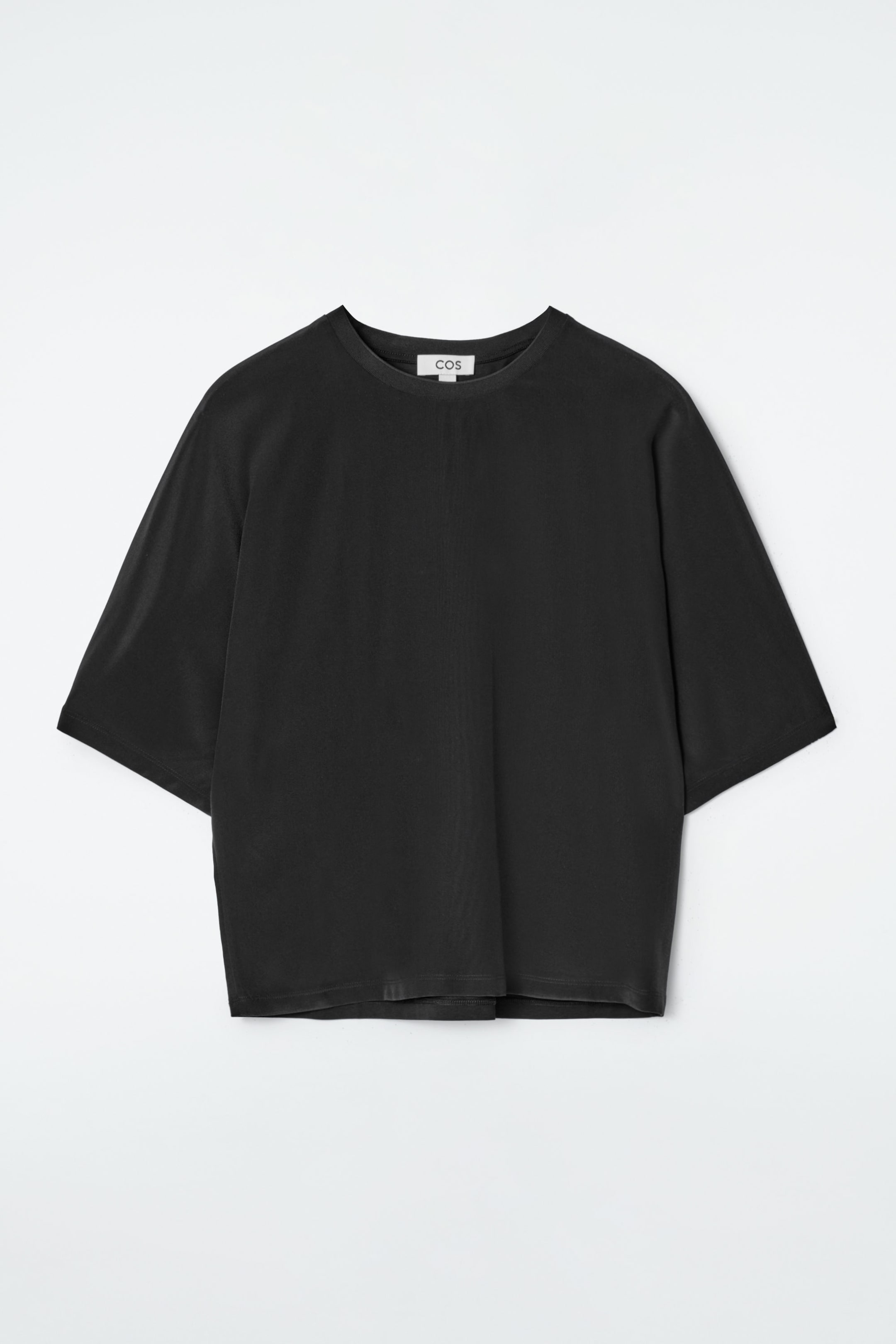 CAMISETA DE SEDA CON MANGAS MURCIÉLAGO
