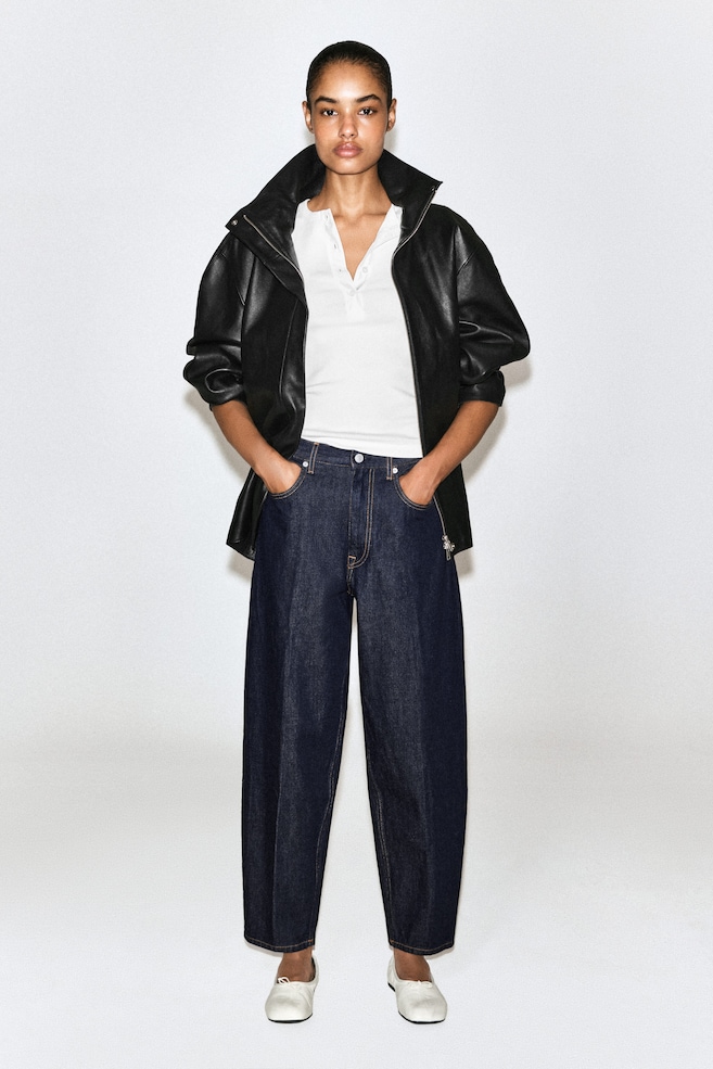 UMBRA TAPERED JEANS — INDIGO