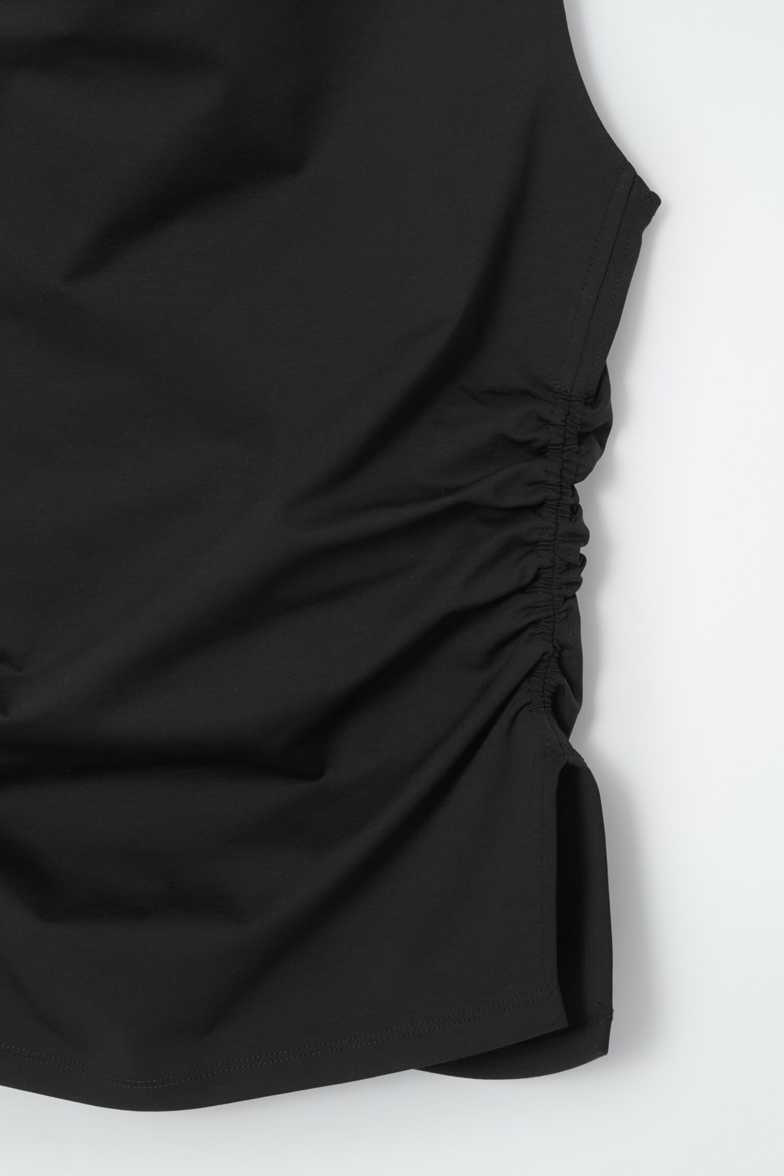 COWL-NECK GATHERED SLEEVELESS TOP - BLACK/WHITE/RED - 2