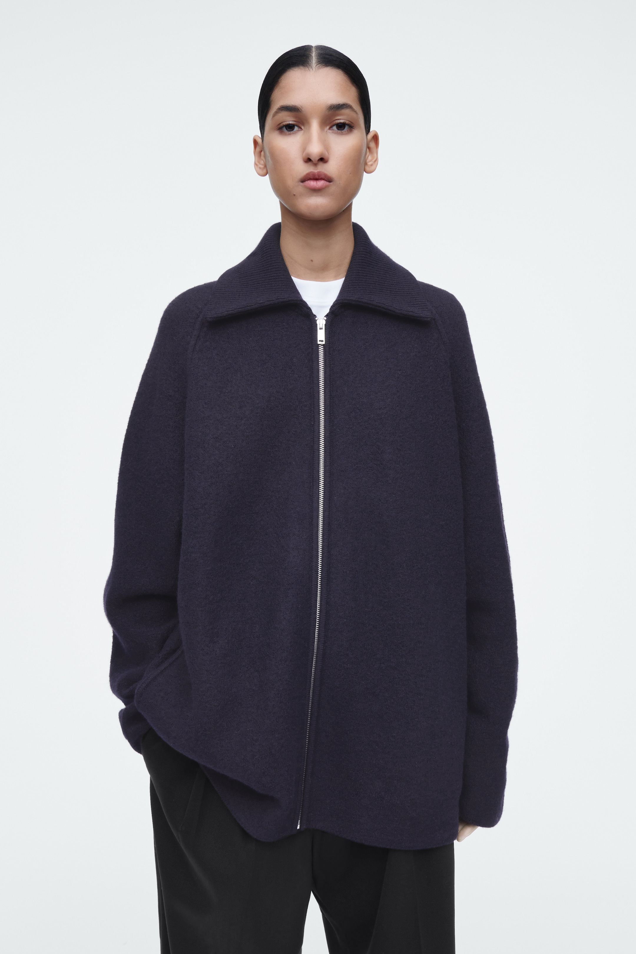 Zobraziť väčší obrázok: Bunda na zips z plstenej vlny - TMAVOMODRÁ - ŽENY | H&M SK 1