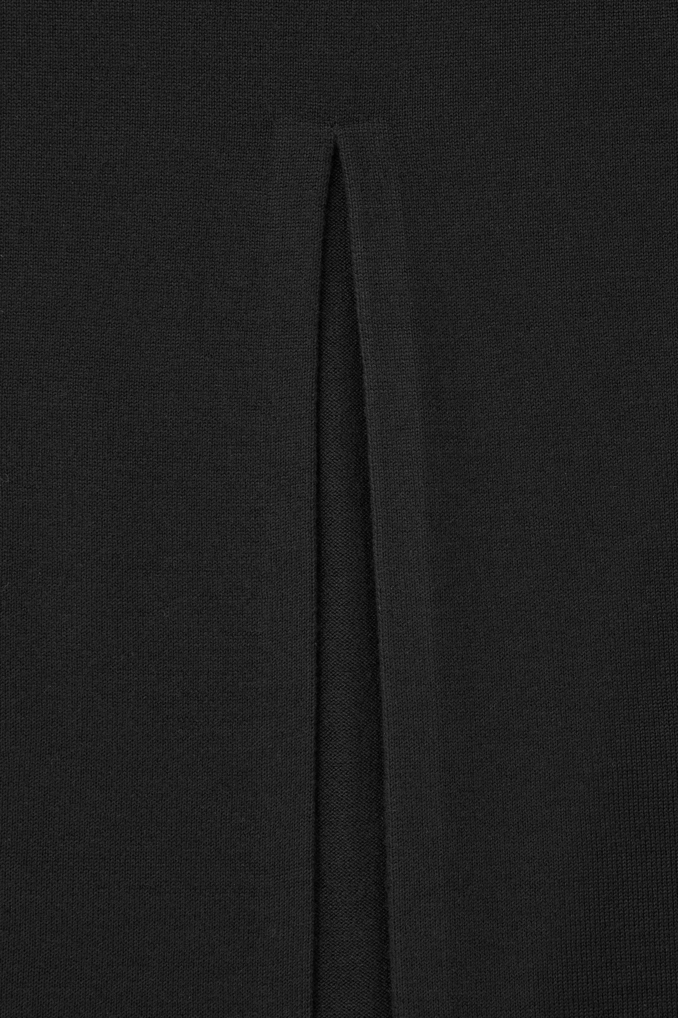 StillMedia/DescriptiveDetail