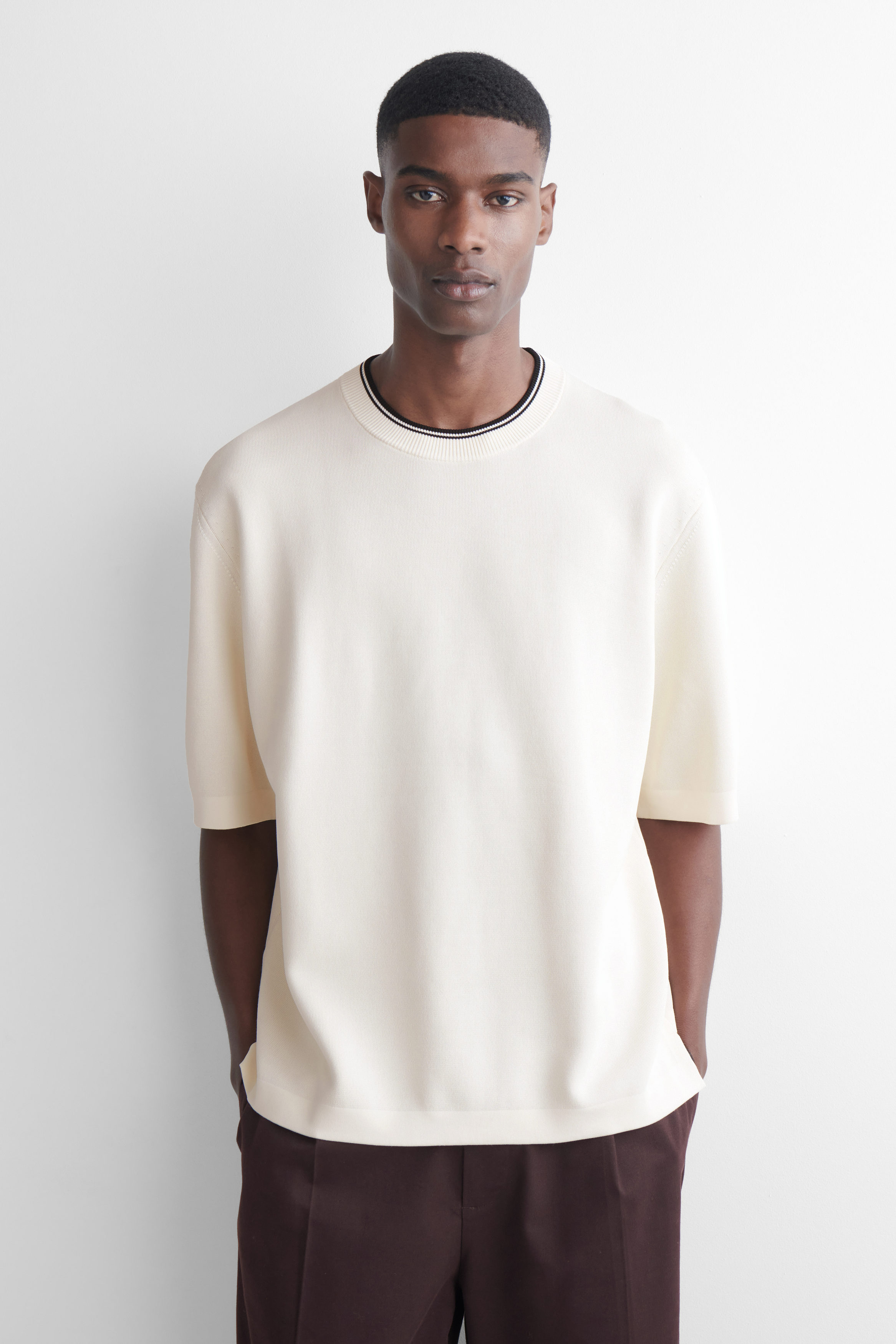 OVERSIZED DOUBLE-FACED KNITTED T-SHIRT - WHITE / BLACK | COS US