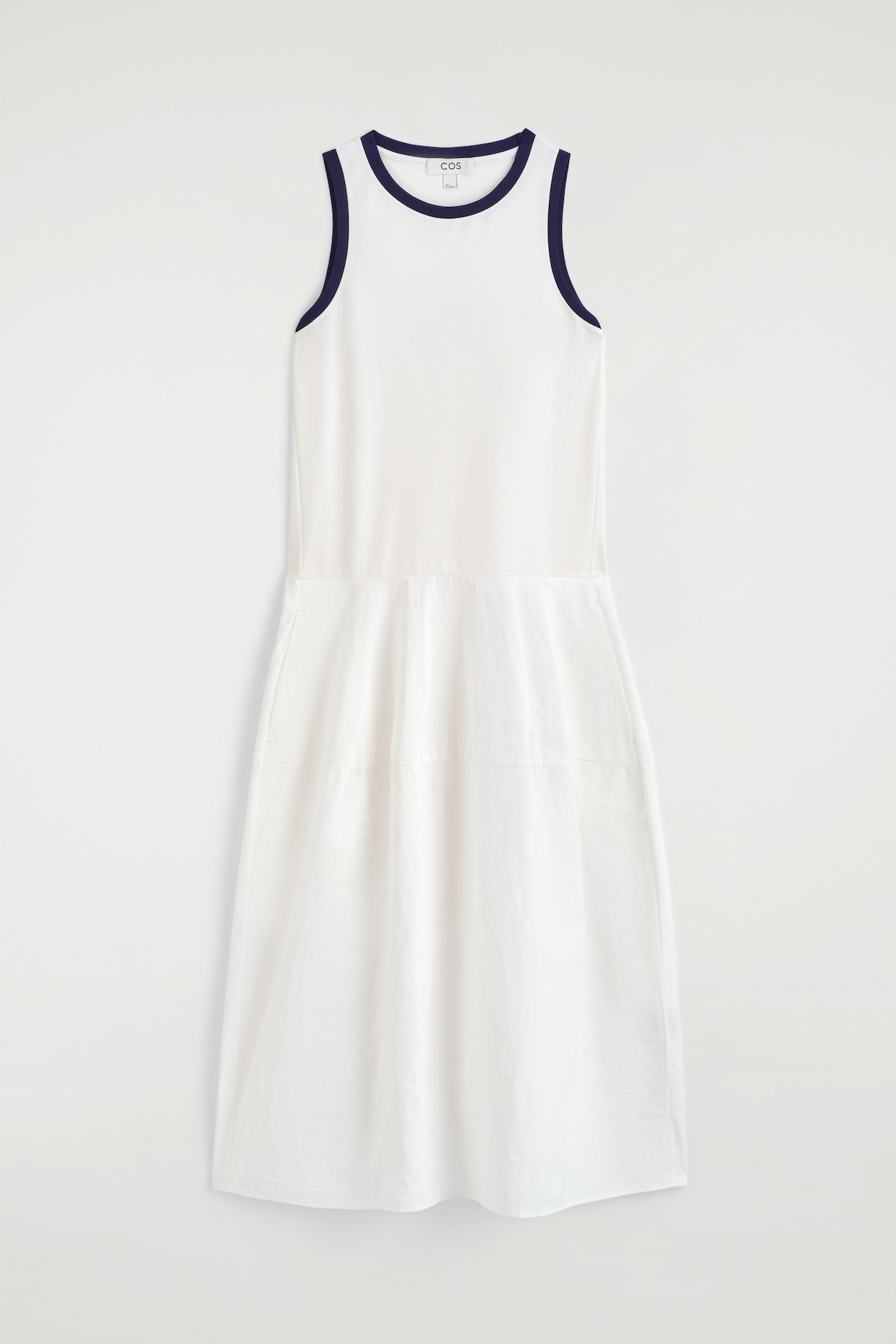 PANELED SLEEVELESS MIDI DRESS — WHITE / NAVY