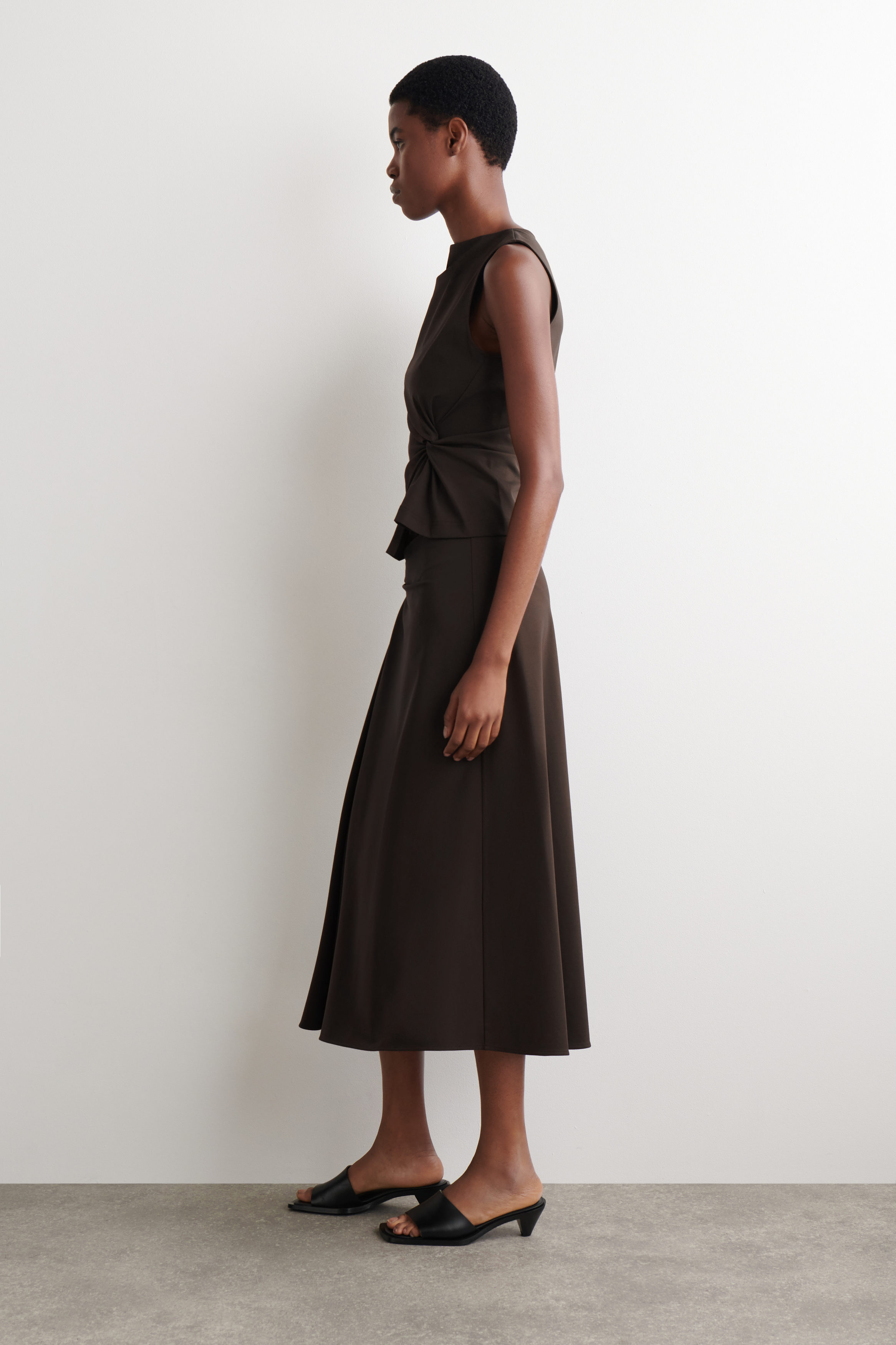 TWIST-DETAIL JERSEY TOP - DARK BROWN | COS US