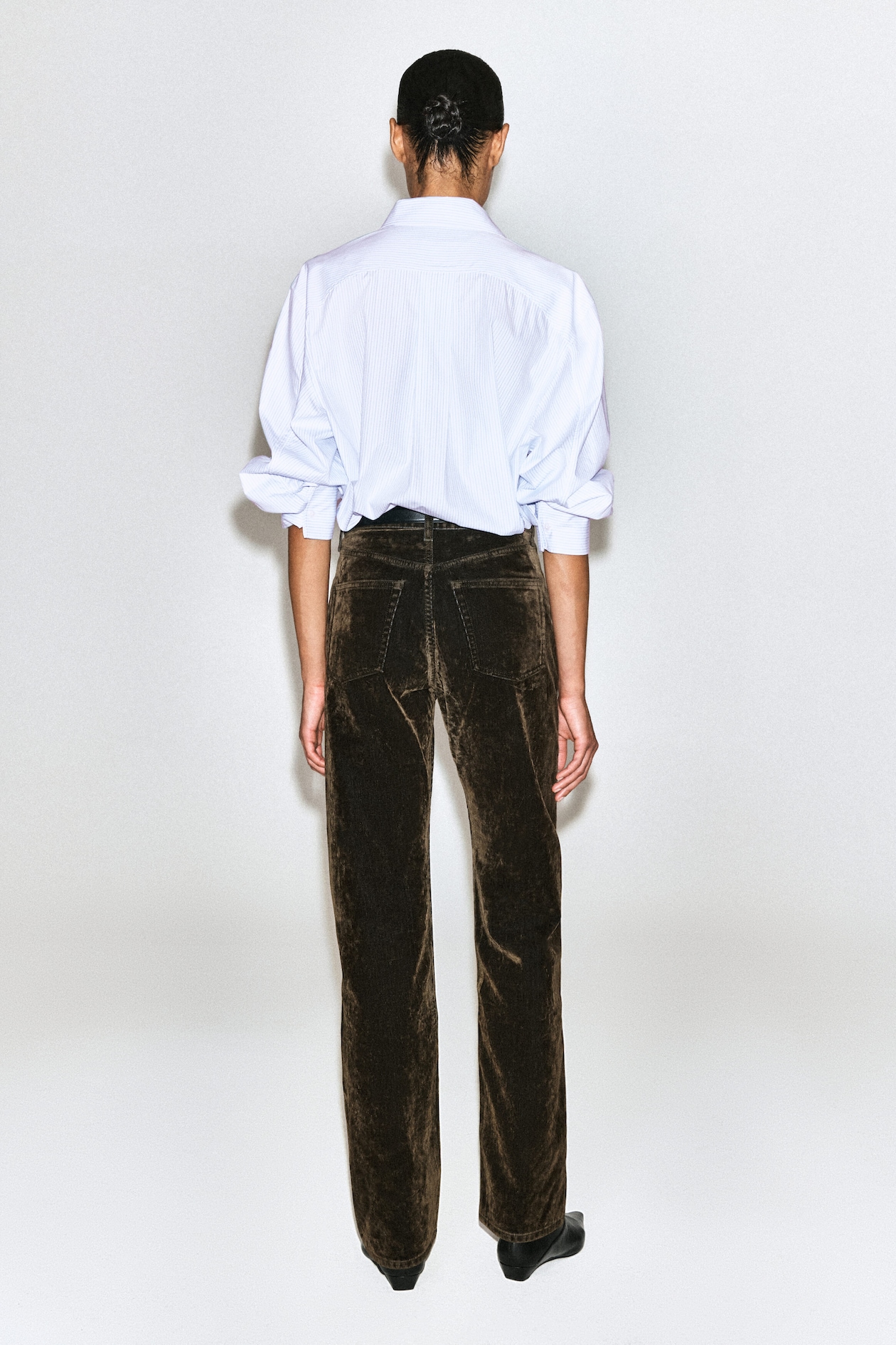 CORDUROY STRAIGHT-LEG JEANS — BROWN