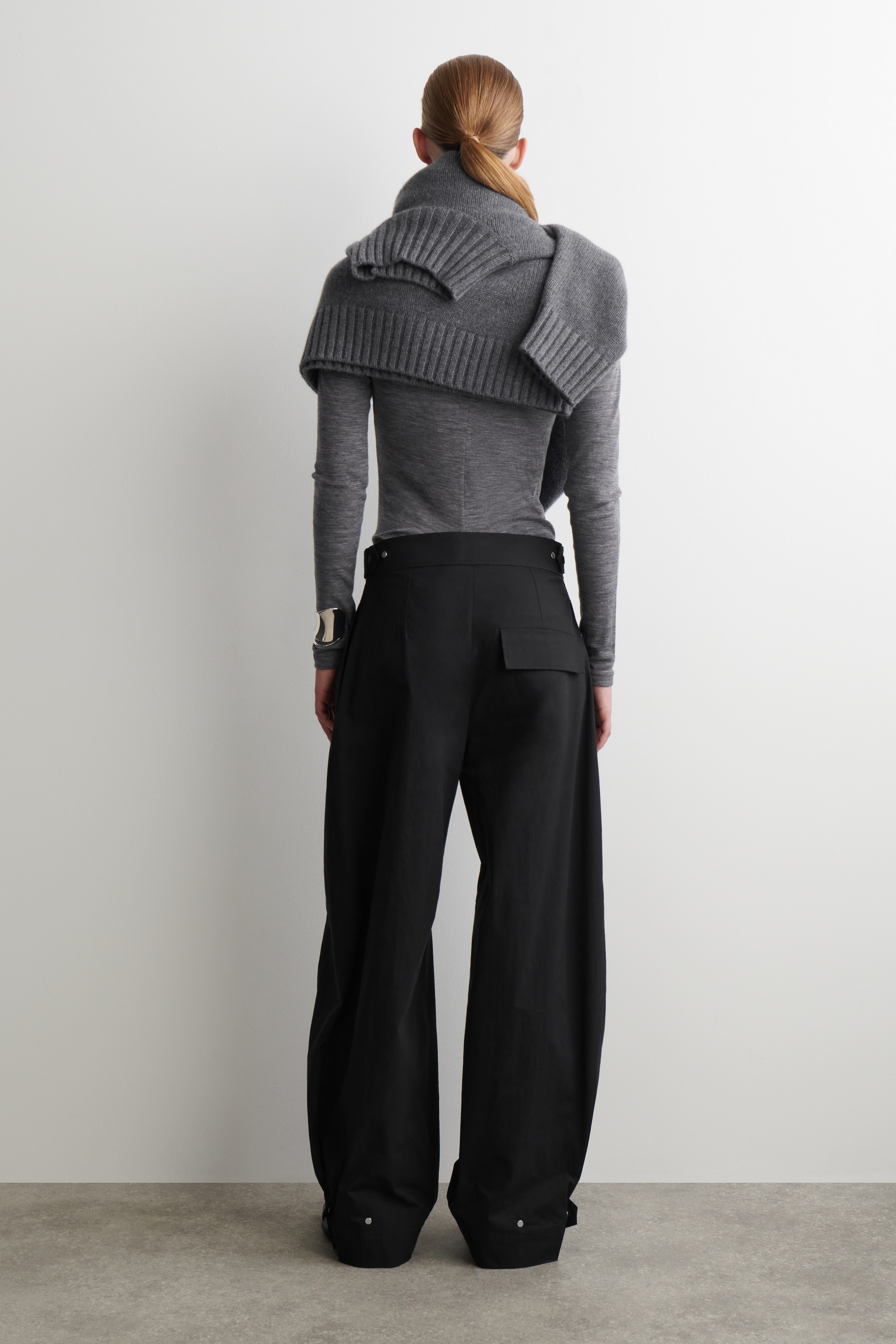 Agrandir l'image: PANTALON BARREL WORKWEAR - NOIR - FEMME | H&M FR 4