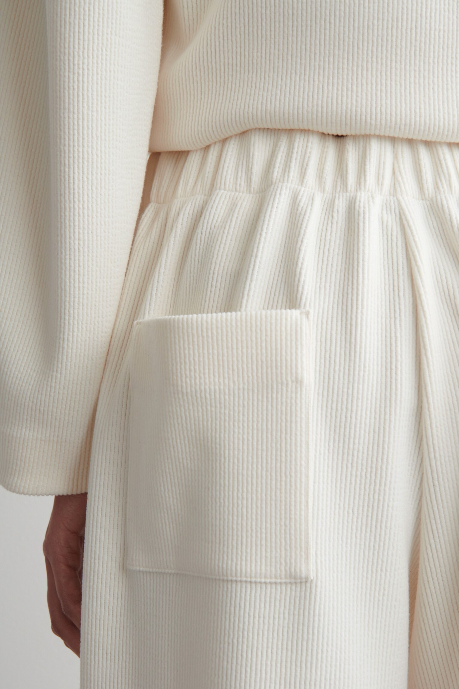 ŠIROKÉ KORDOVÉ NOHAVICE - BIELA/TMAVOHNEDÁ - 4