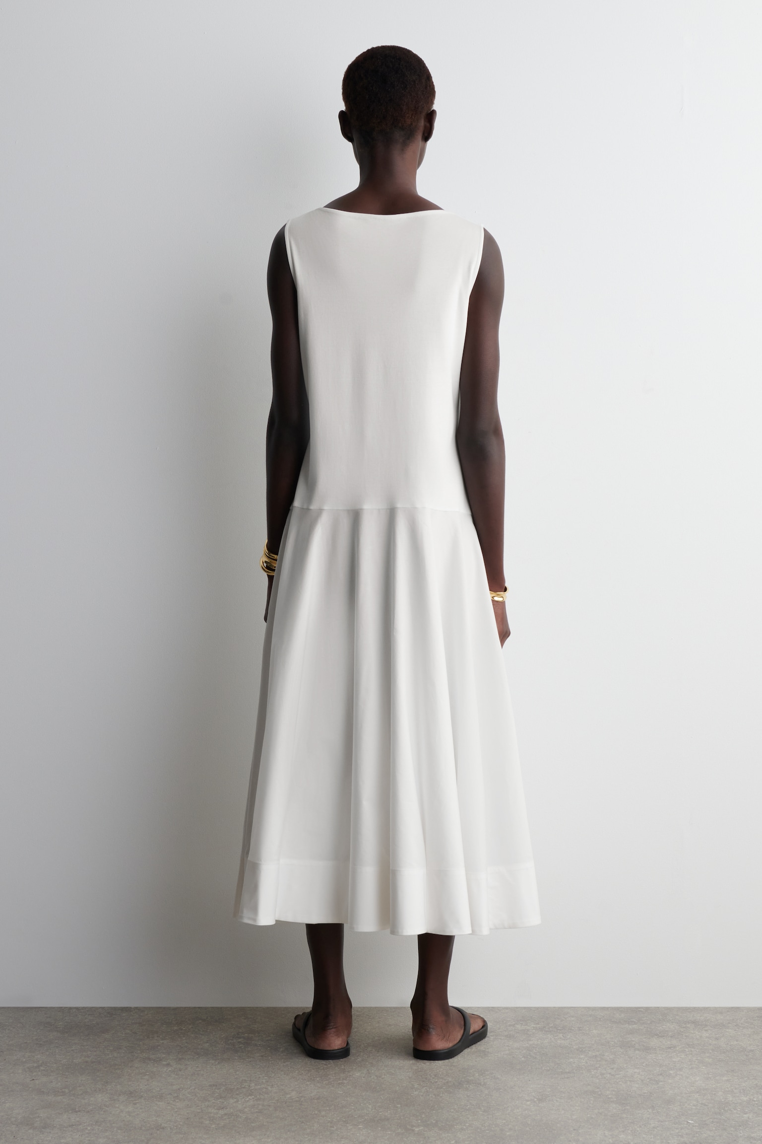 VESTIDO EVASÉ DE ALGODÓN CON CUELLO BARCO - BLANCO/NEGRO - 5
