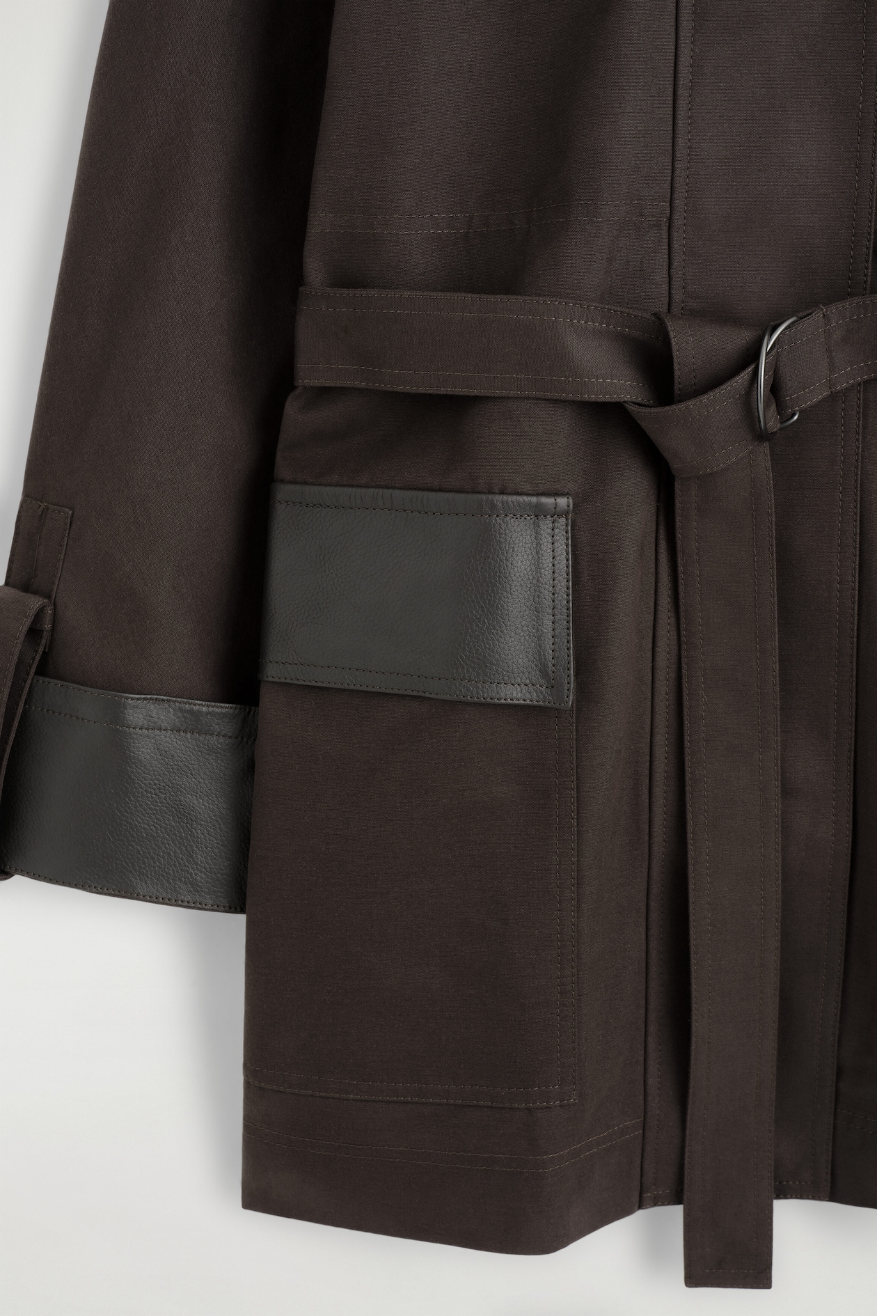 LEATHER-TRIMMED COTTON FIELD COAT — BROWN