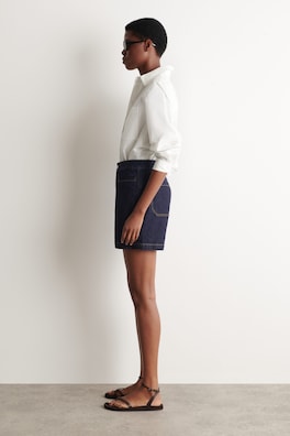 POCKET-DETAIL DENIM SHORTS — INDIGO 2