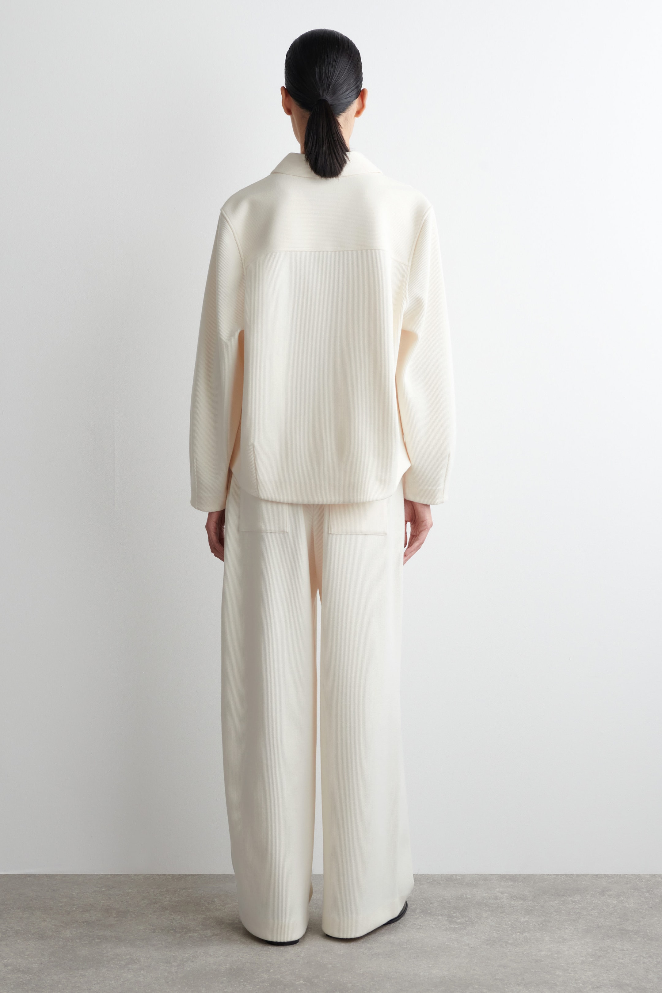 PANTALON LARGE EN VELOURS CÔTELÉ