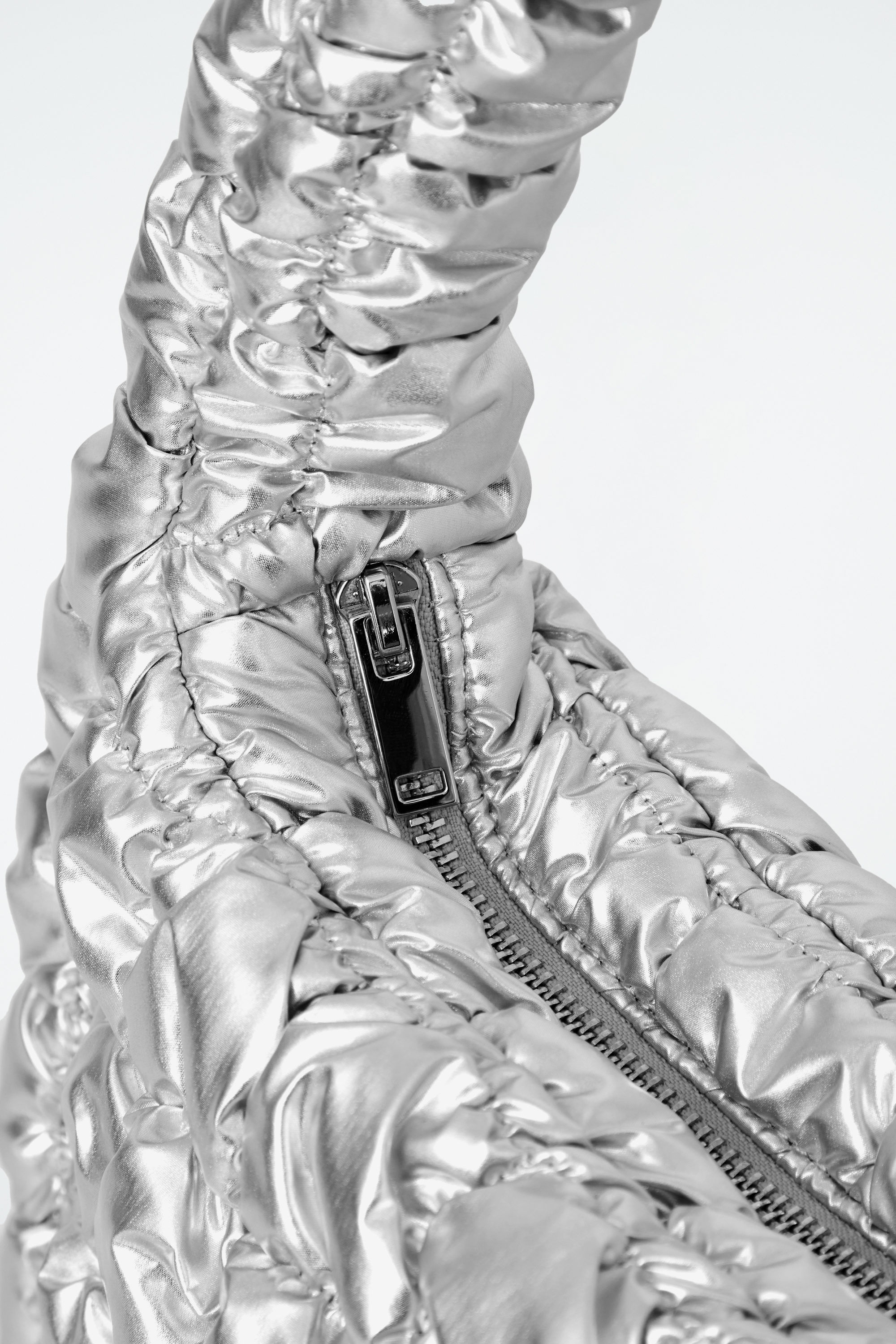 QUILTED MINI BAG - SILVER | COS
