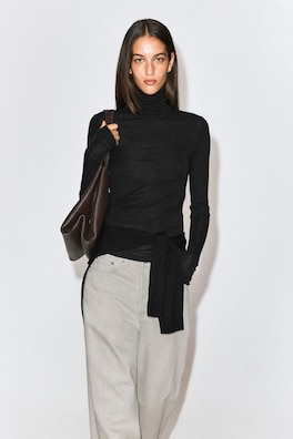 MERINO WOOL TURTLENECK TOP — BLACK 1