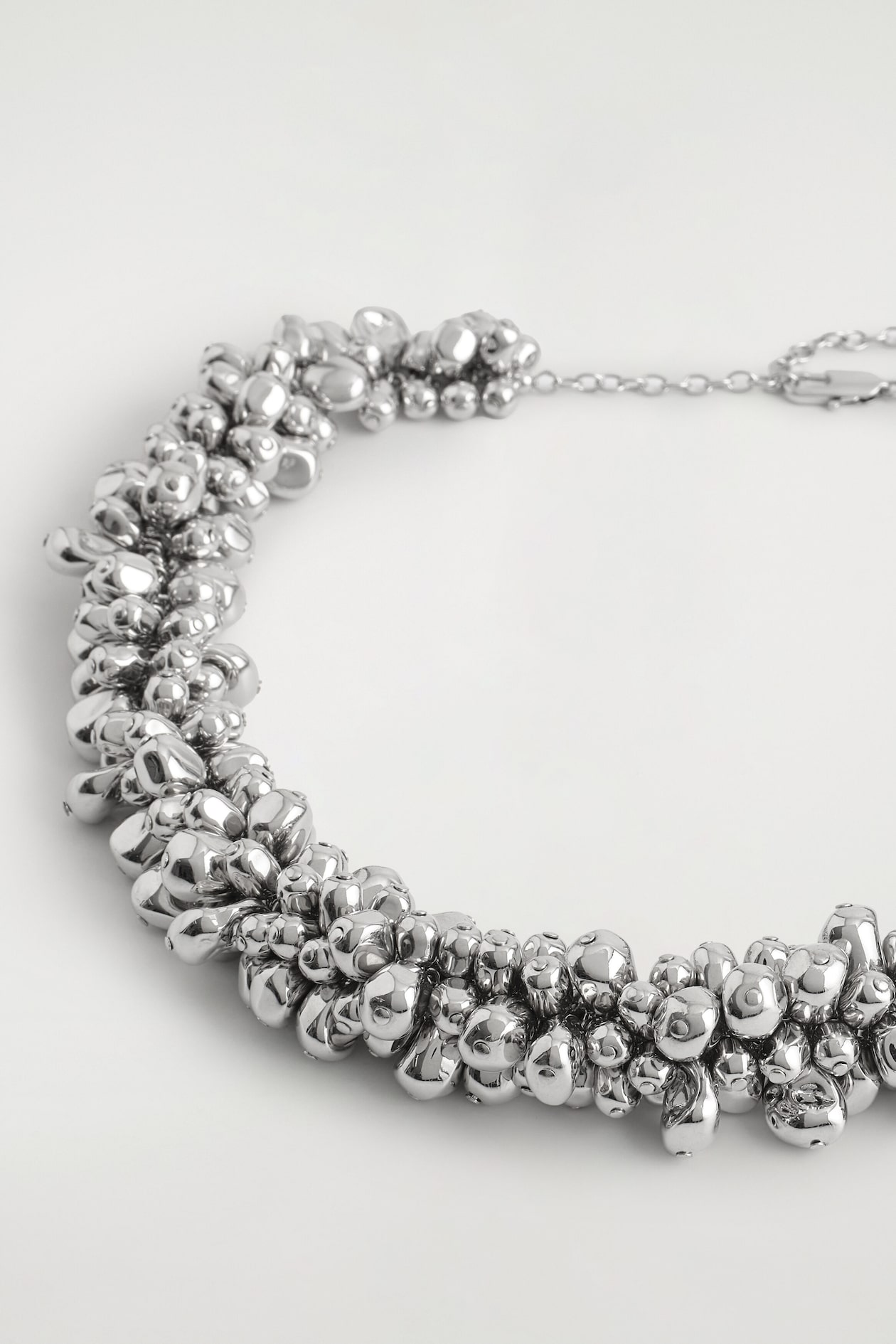 CLUSTERED NECKLACE — SILVER