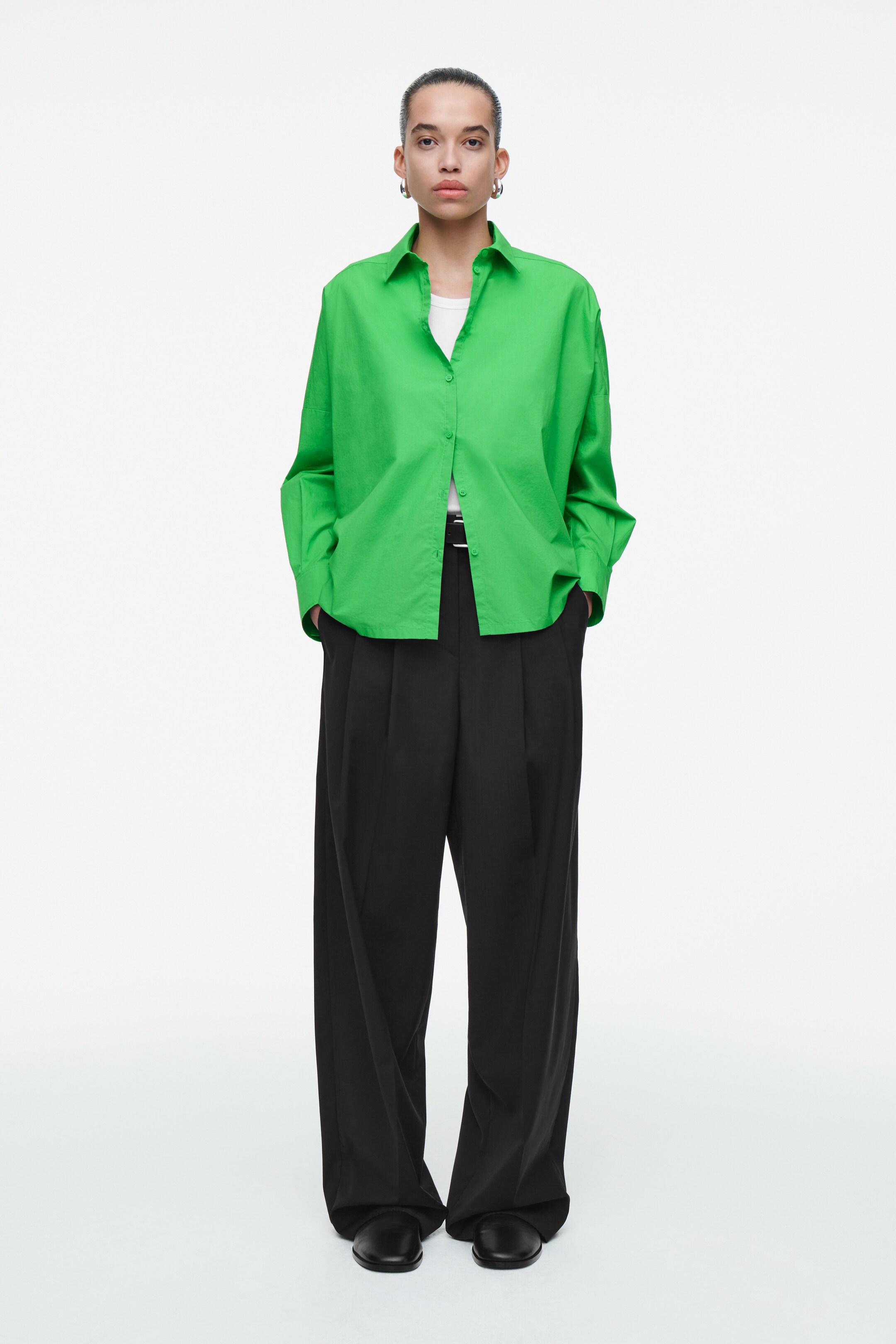 View larger image: BOXY SQUARE-CUT SHIRT - GREEN - Ladies | H&M GB 5