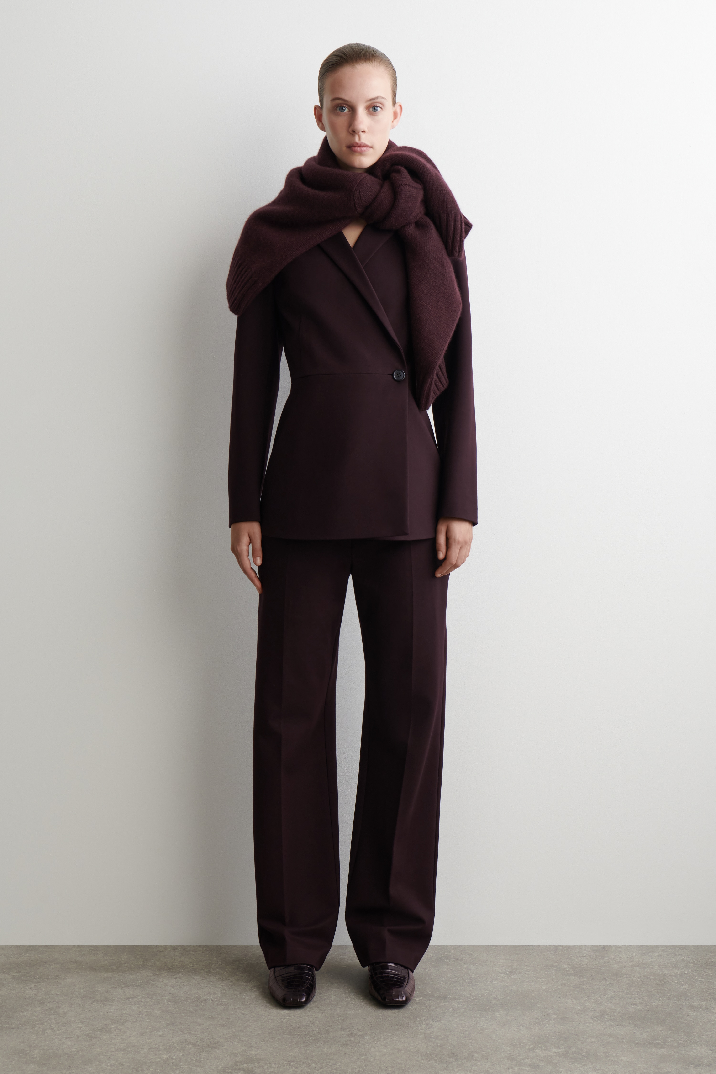 MILANO RECHT-VALLENDE BROEK - bordeauxrood/ZWART