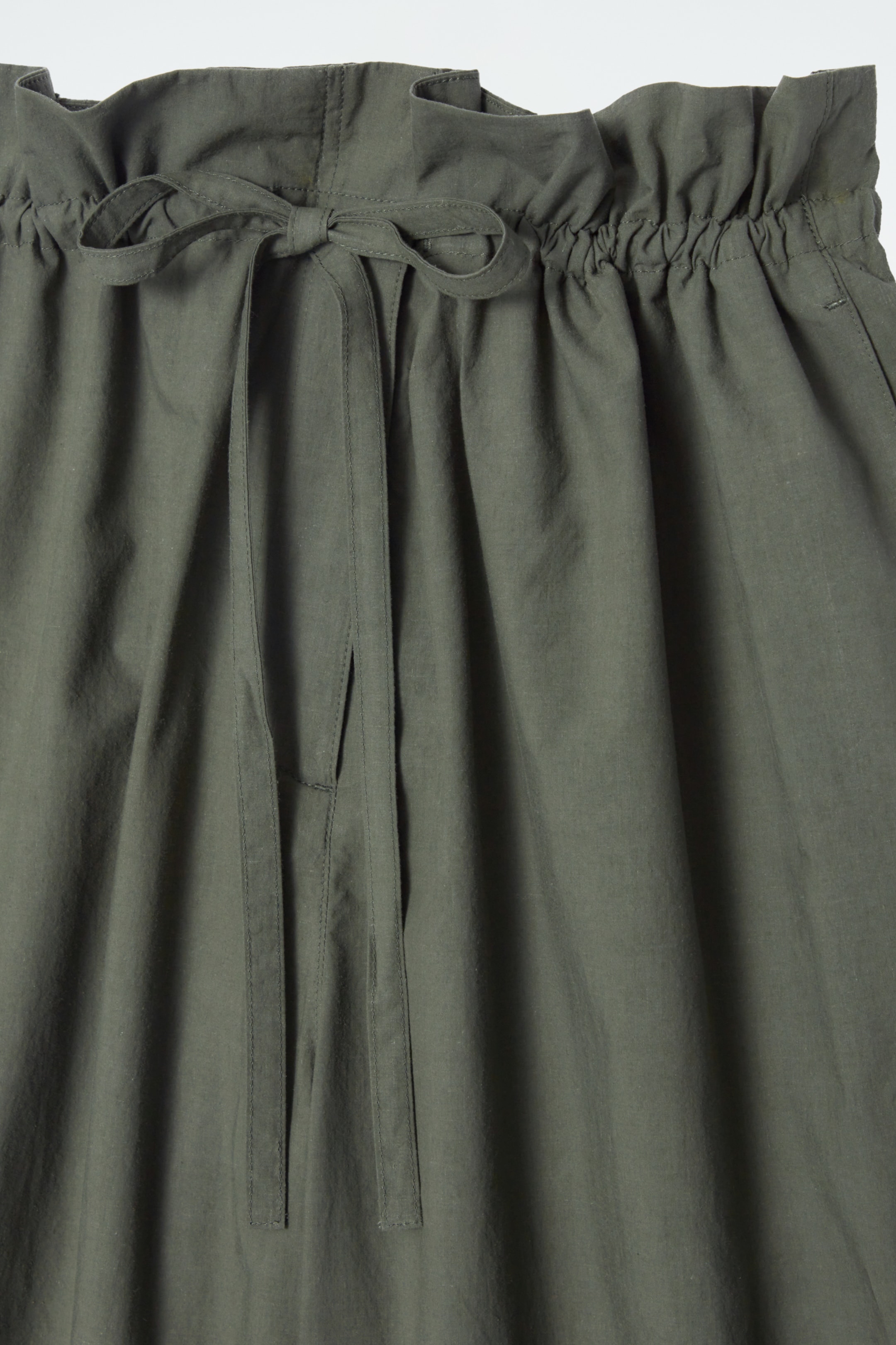 View larger image: PAPERBAG BARREL-LEG TROUSERS - KHAKI - Ladies | H&M GB 2