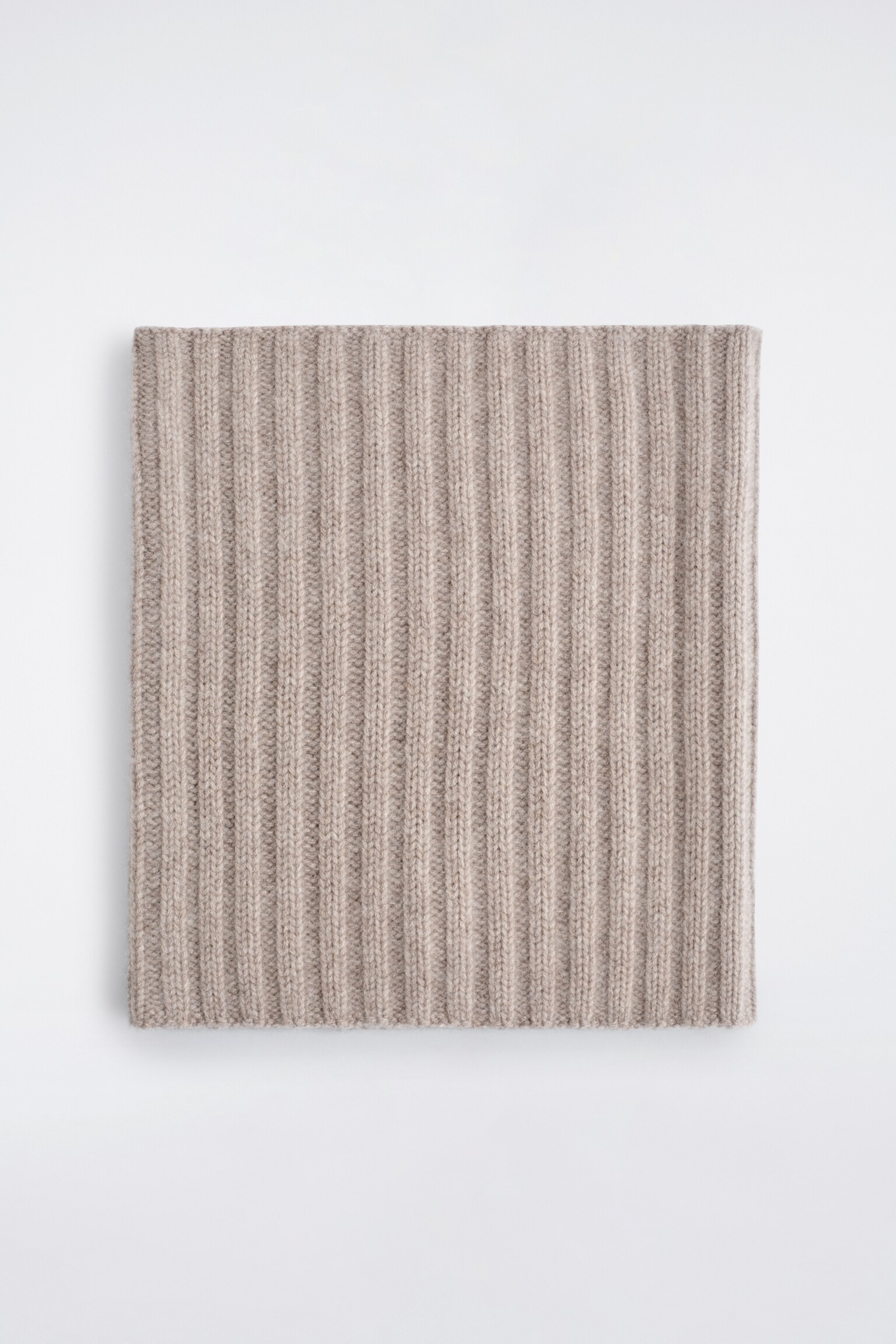 CHUNKY RIBBED CASHMERE SNOOD - BEIGE - 2