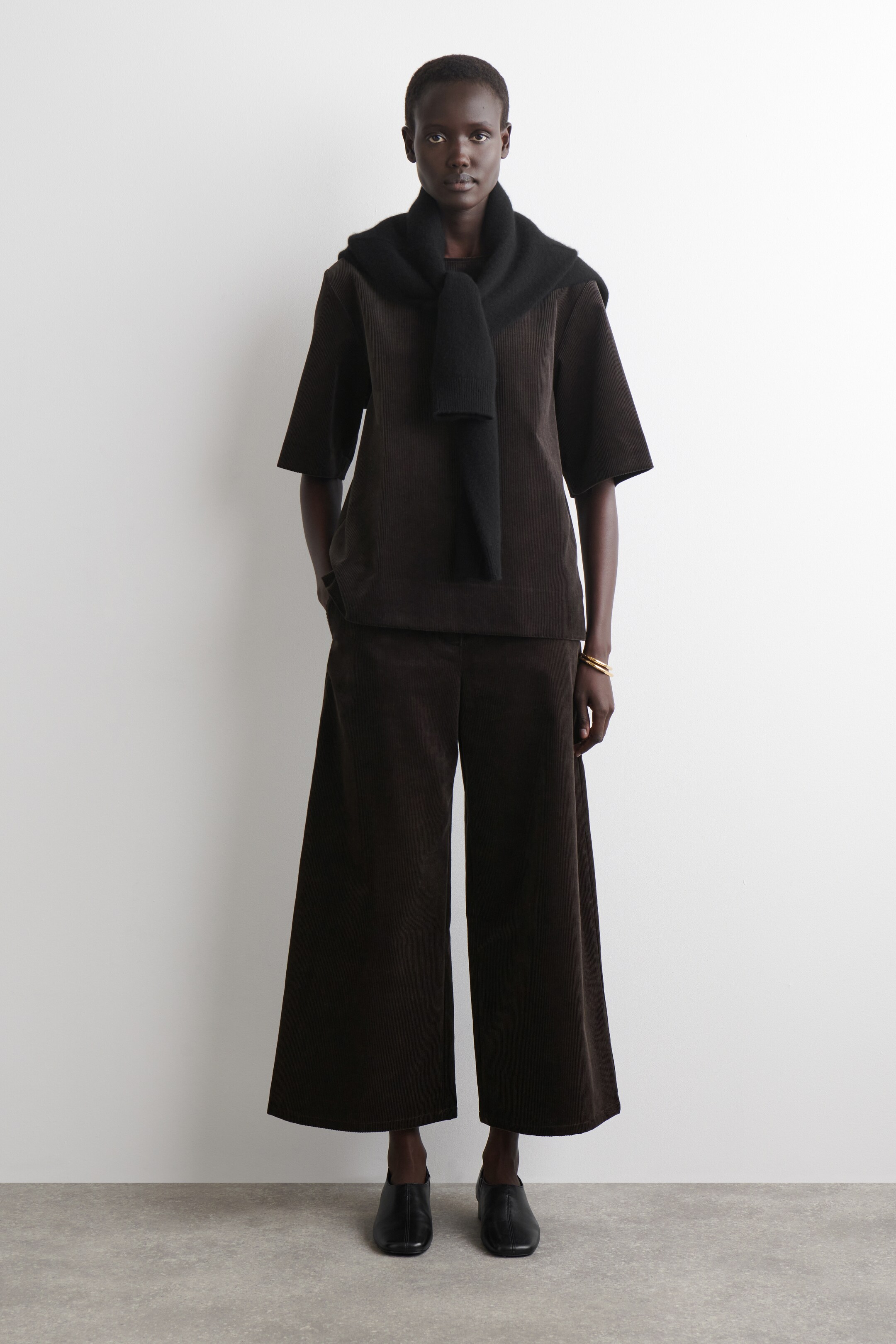 Zobrazit větší obrázek: MANŠESTROVÉ CULOTTES - TMAVĚ HNĚDÁ - ŽENY | H&M CZ 1