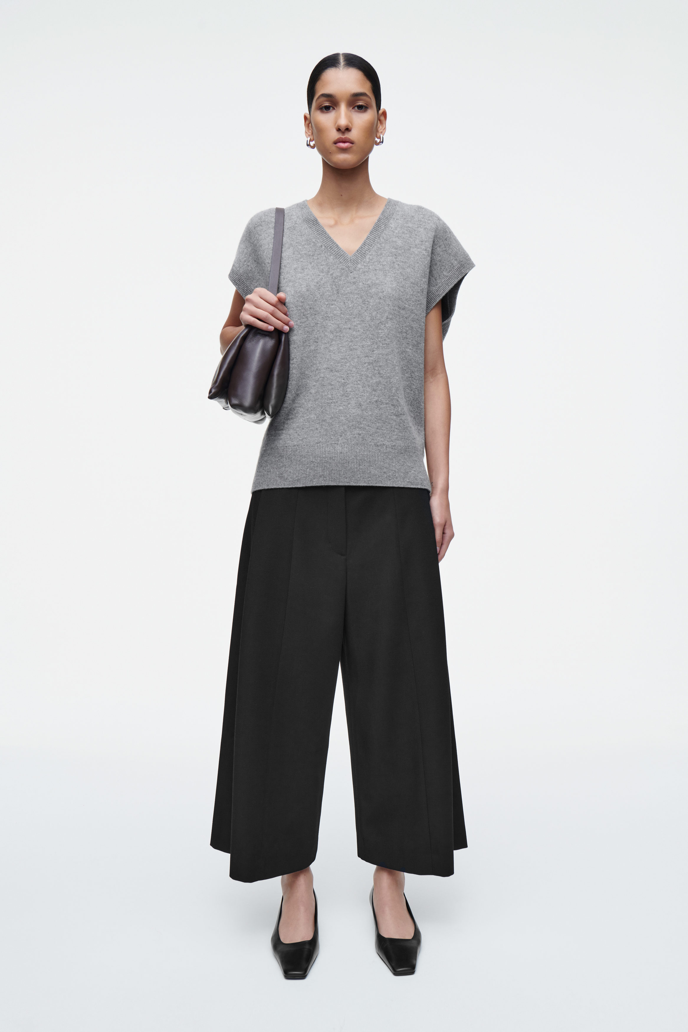 CROPPED WOOL-BLEND WIDE-LEG PANTS - BLACK | COS