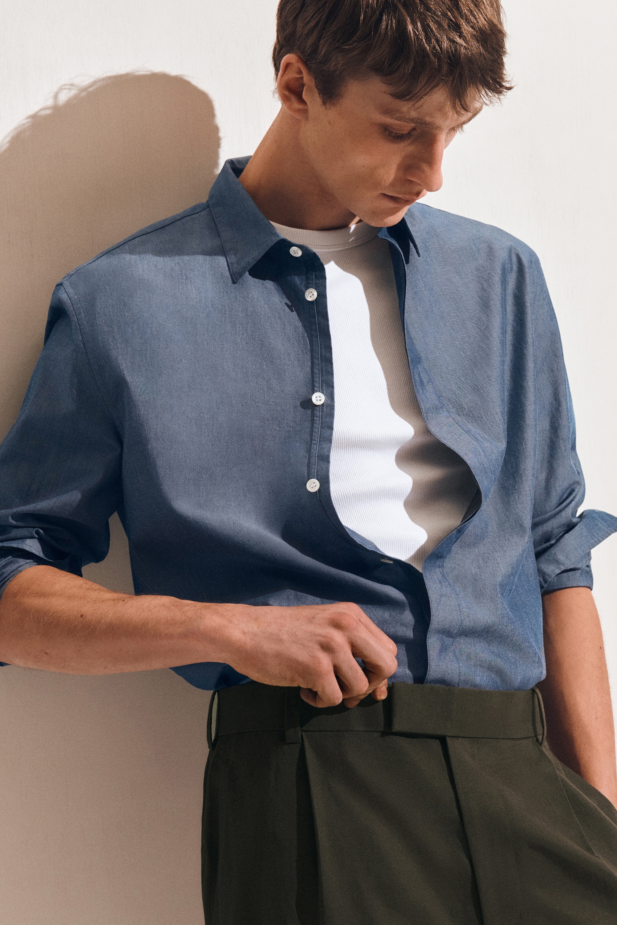 CHAMBRAY LONG-SLEEVE SHIRT