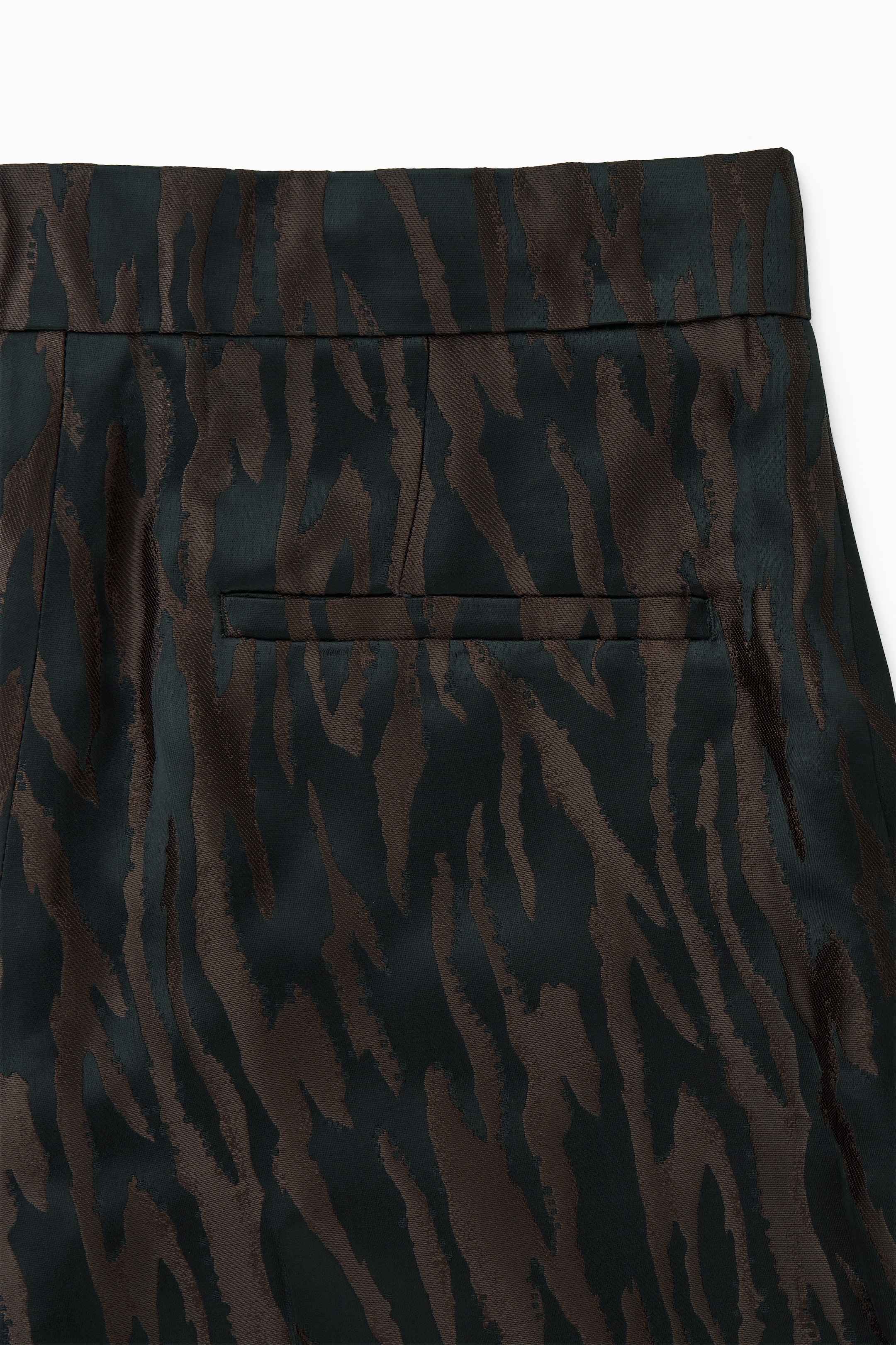 Grösseres Bild ansehen: HOSE MIT ZEBRA-JACQUARDMUSTER UND GERADEM BEIN - DUNKELBRAUN/SCHWARZ - DAMEN | H&M CH 3