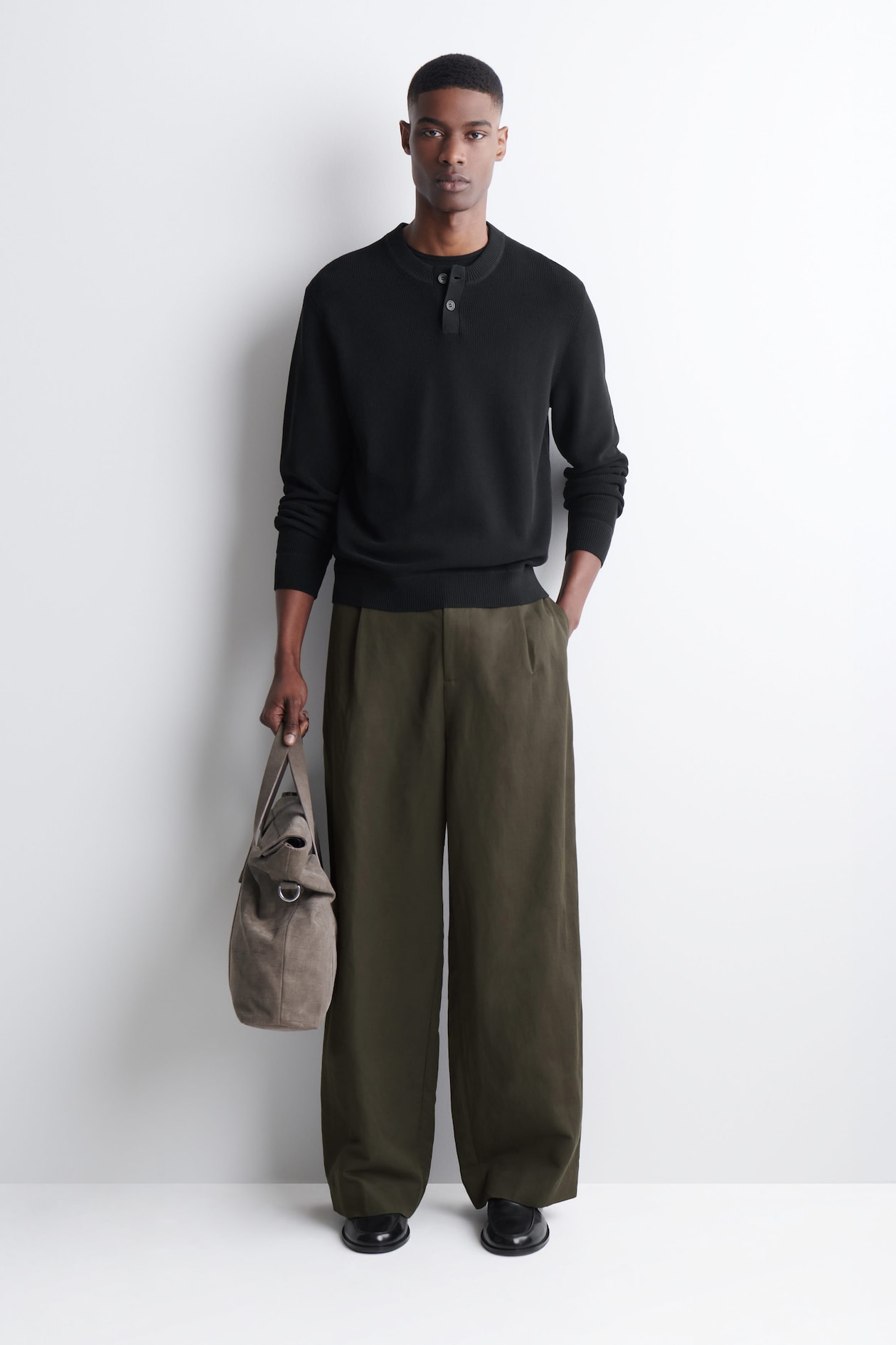 KNITTED COTTON HENLEY JUMPER — BLACK