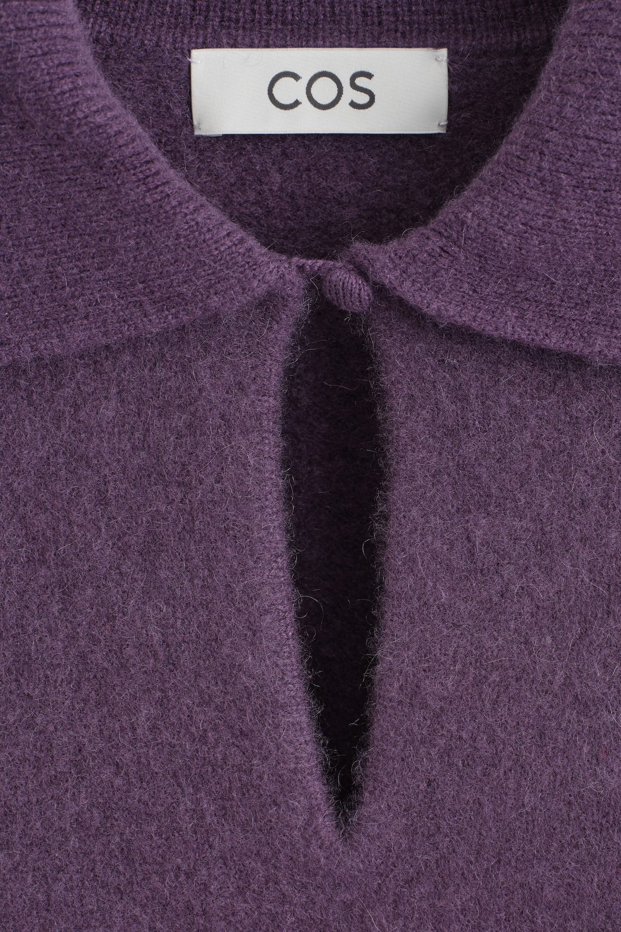 V-DETAIL PURE CASHMERE MOCK-NECK SWEATER — EGGPLANT