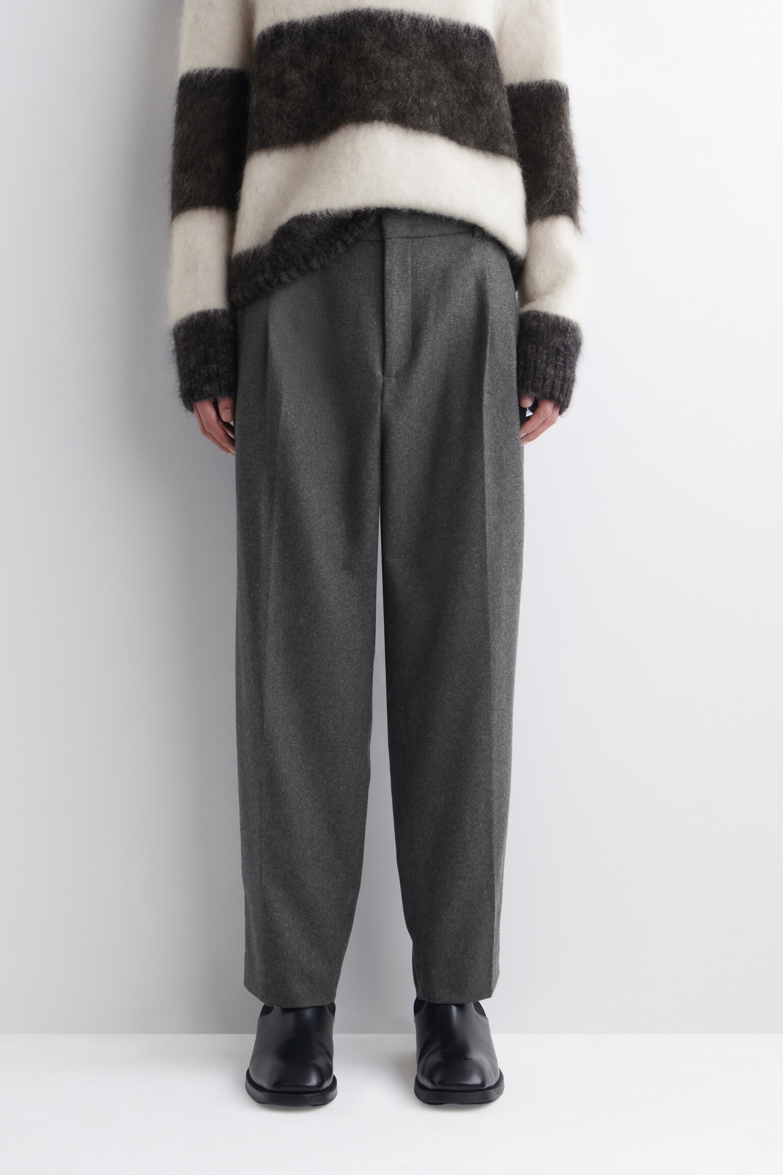 PLEATED WOOL STRAIGHT-LEG TROUSERS - GRIS MARENGO JASPEADO/GRIS/A CUADROS - 6