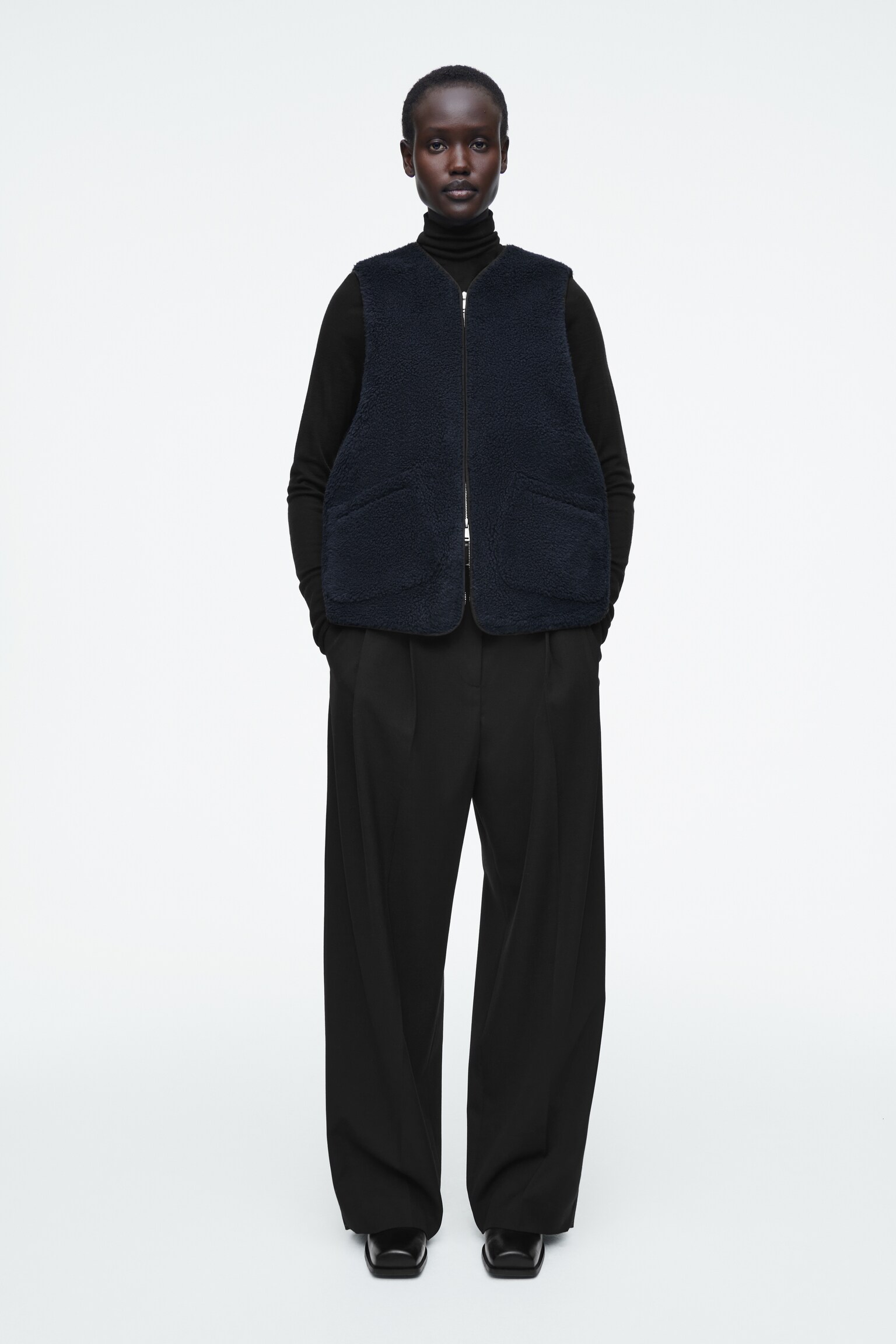 GILET OVERSIZE EN FAUSSE PEAU LAINÉE - BLEU MARINE/IVOIRE - 3