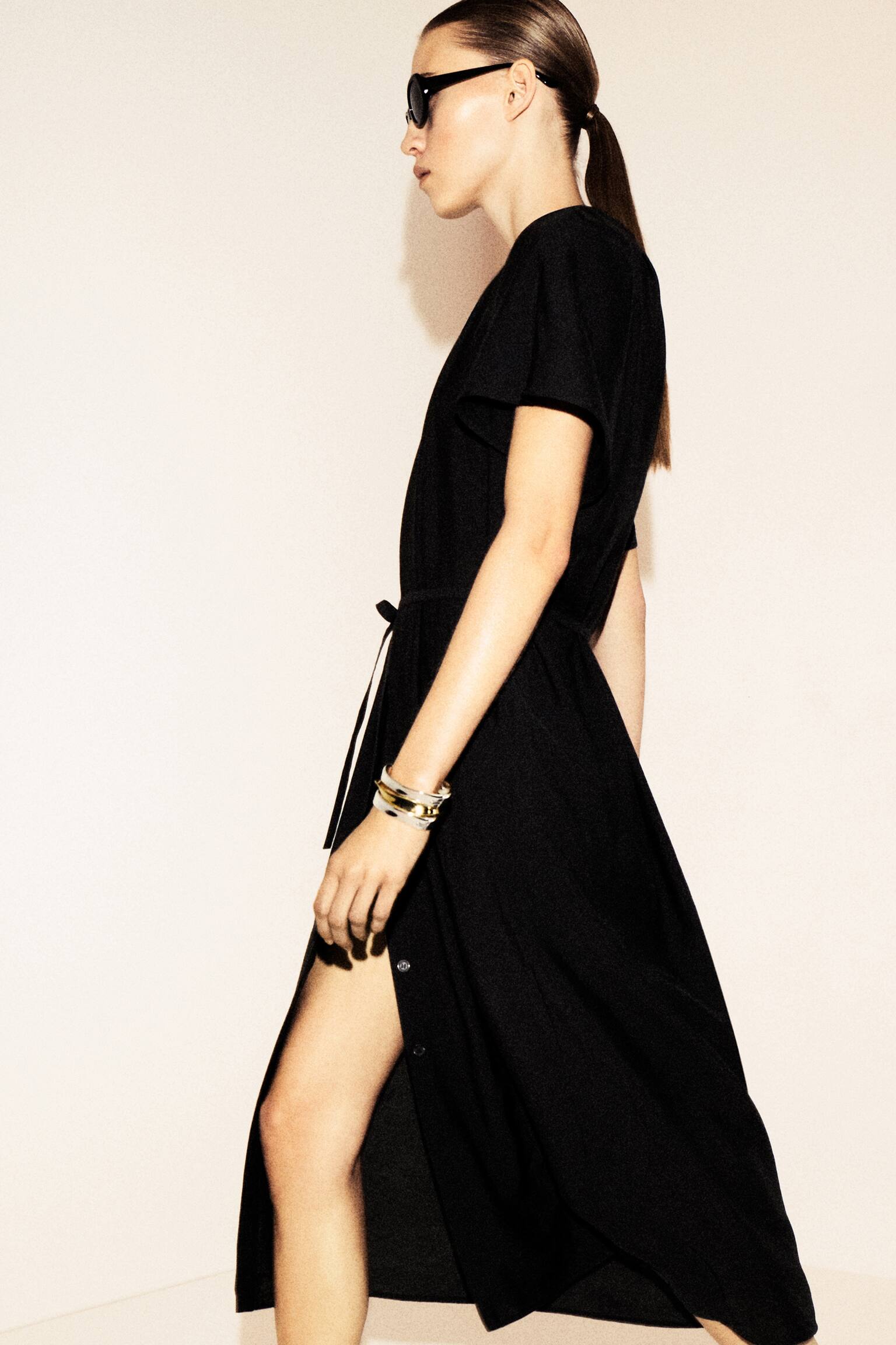 Vestido midi plissado com cinto - PRETO/Marfim / Bolinhas - 6