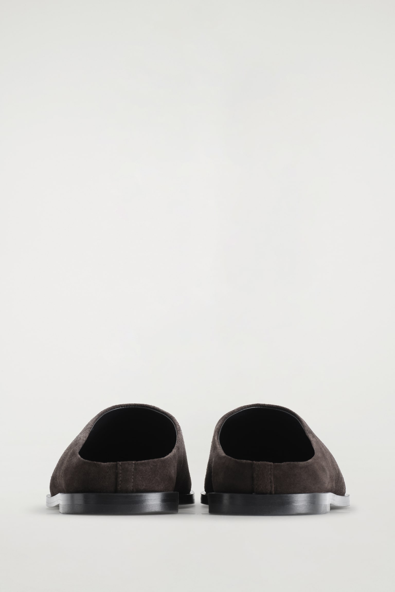 MULES DE ANTE CLÁSICOS - MARRÓN OSCURO - 3