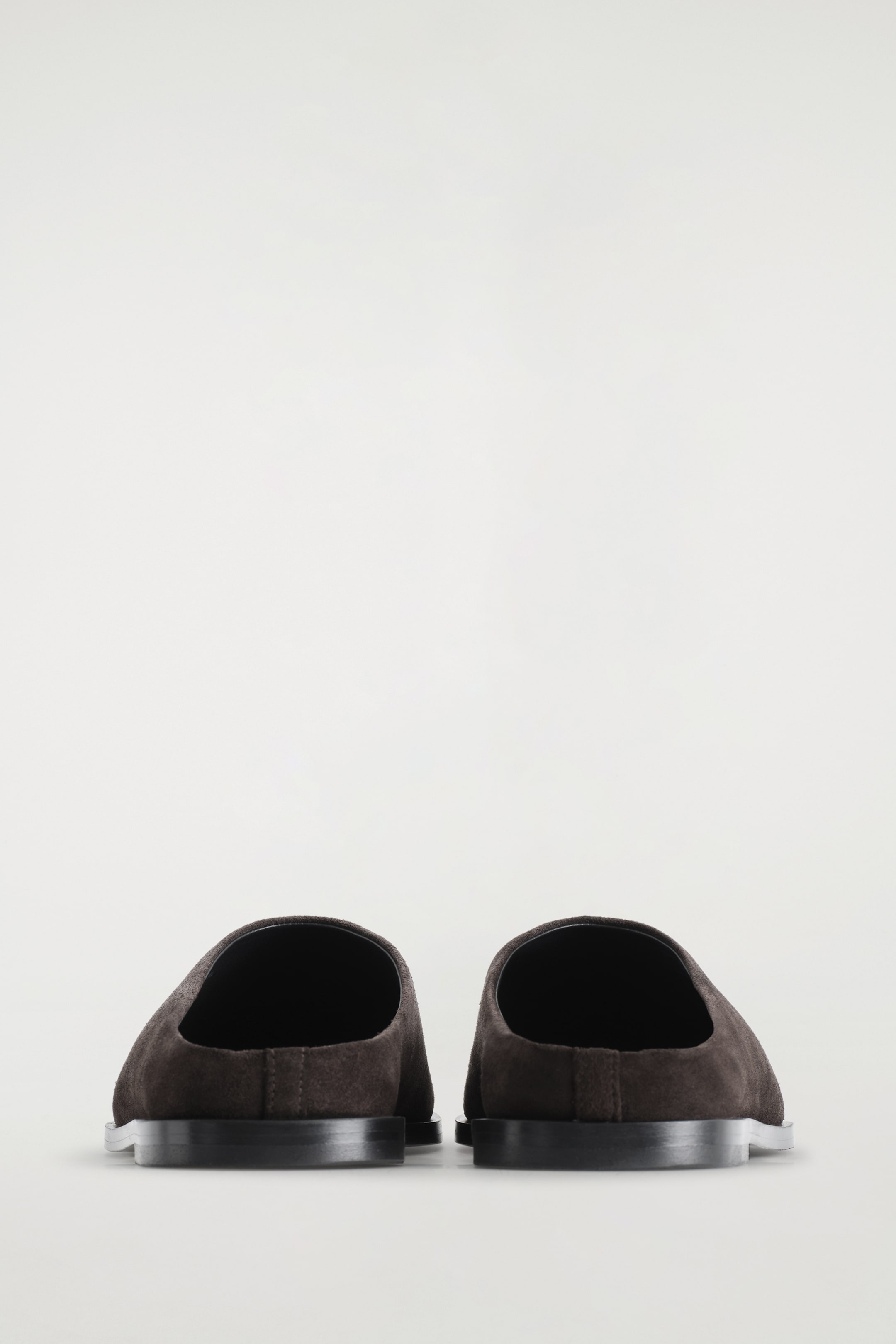 Ingrandisci l'immagine: CLASSIC SUEDE MULES - DARK BROWN - DONNA | H&M CH 5