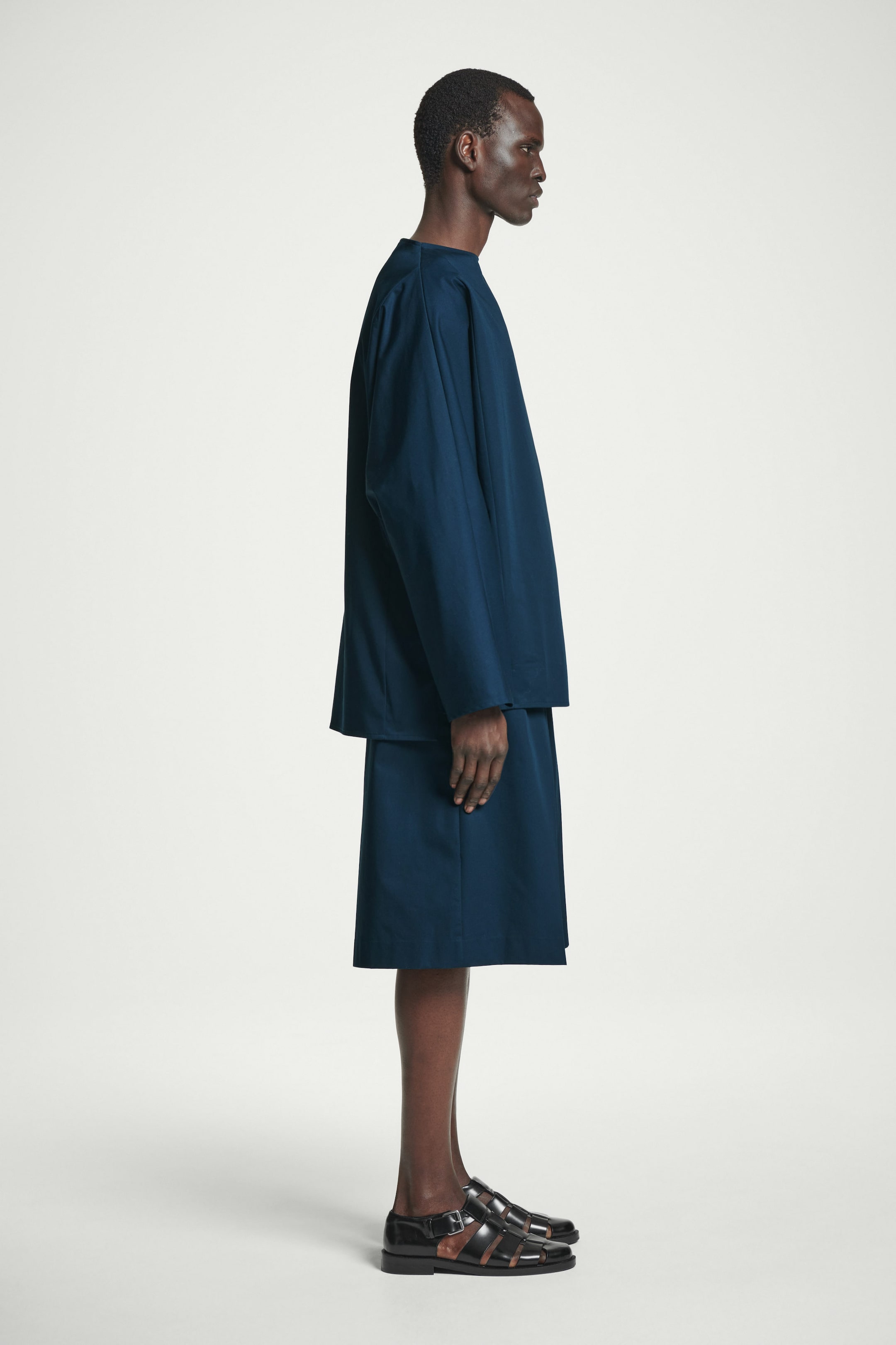 OVERSIZED ELASTICATED WIDE-LEG SHORTS