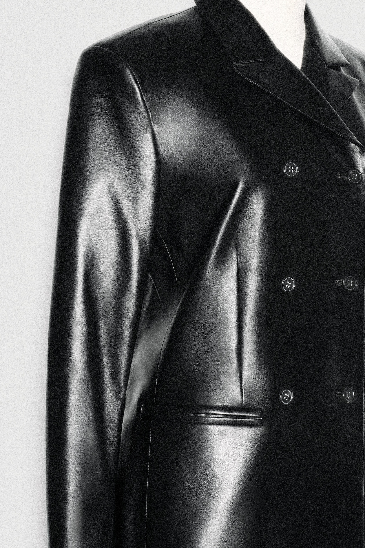 LEATHER DOUBLE-BREASTED BLAZER — BLACK