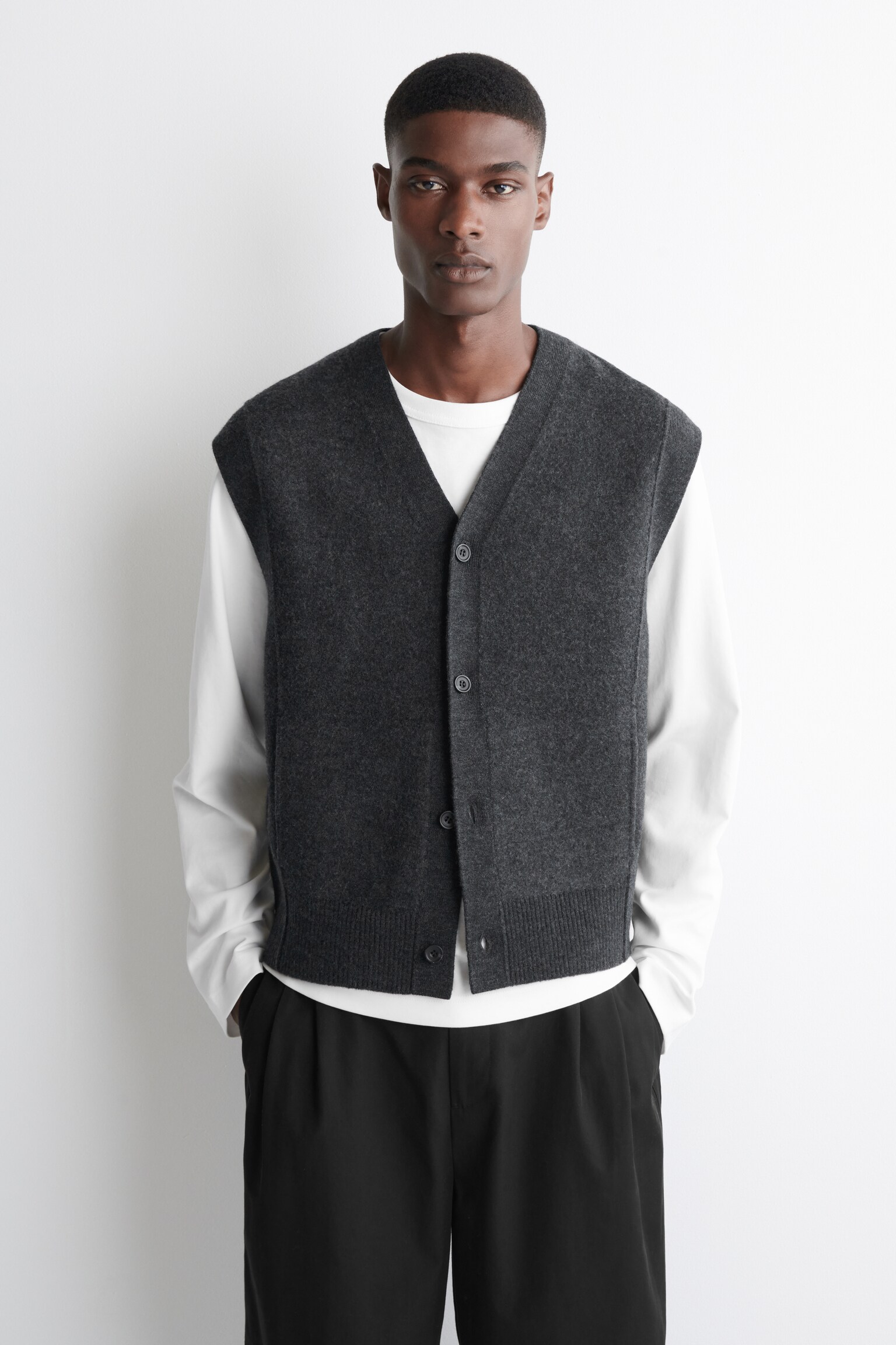 GILET IN LANA COTTA CON BOTTONI - ANTRACITE/KAKI SCURO