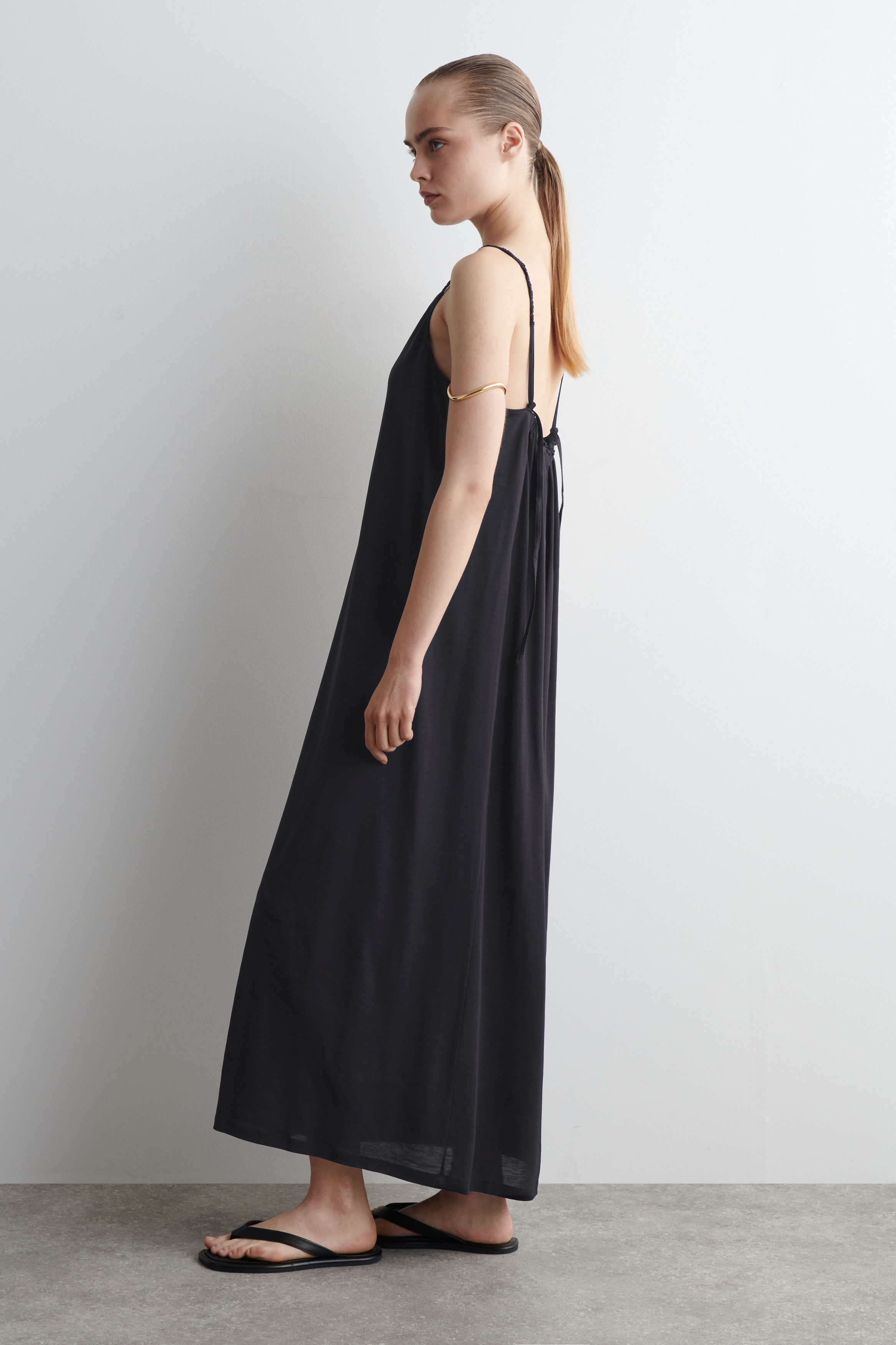 パーティードレス Square-neck Stripe-trim Knit Dress Contour Square Neck Rib Knit Dress | boohoo